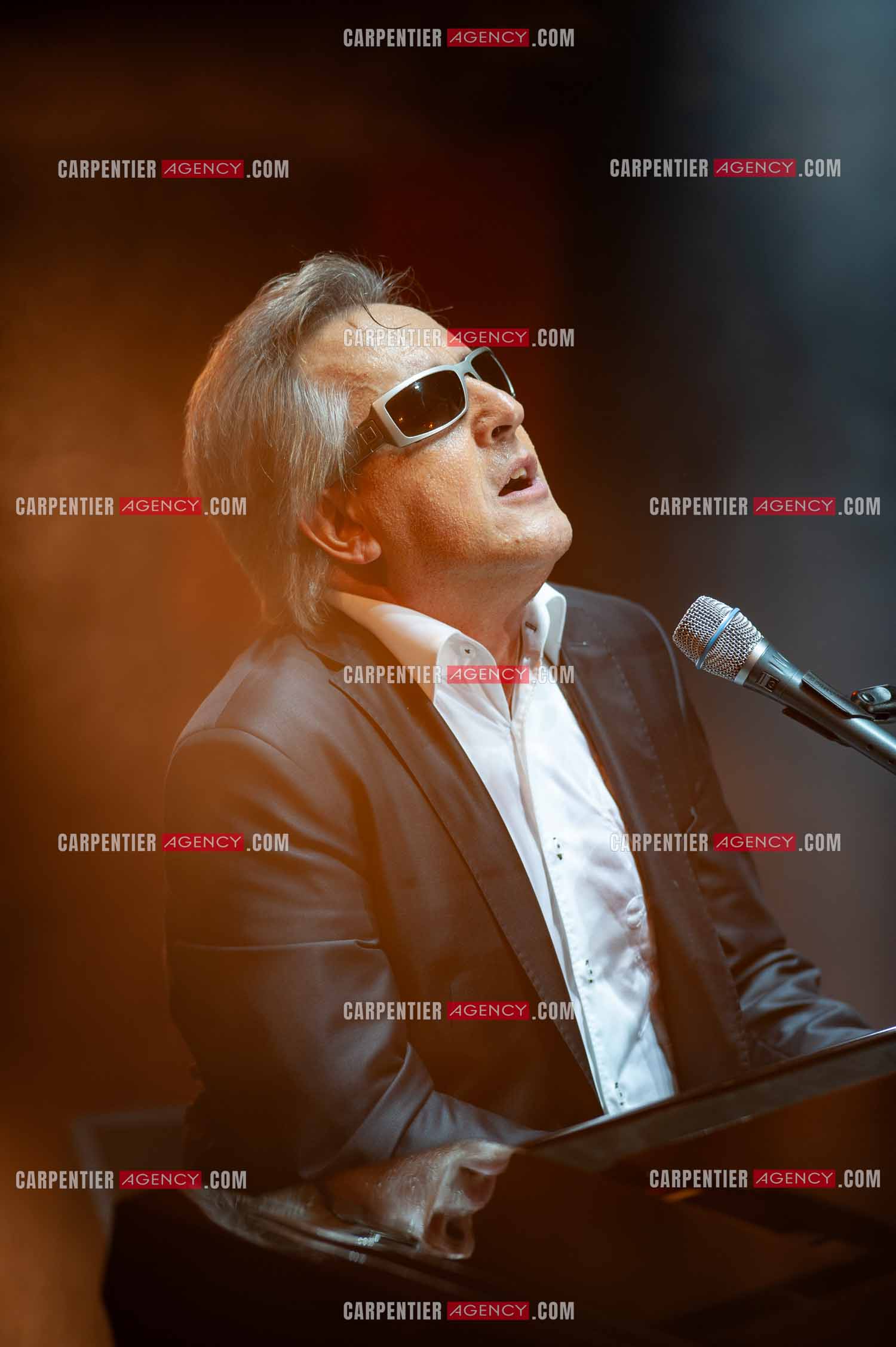 Le chanteur Gilbert Montagné en concert à la salle Gaveau pour trois soirs en 2010.    ( Exclusif )