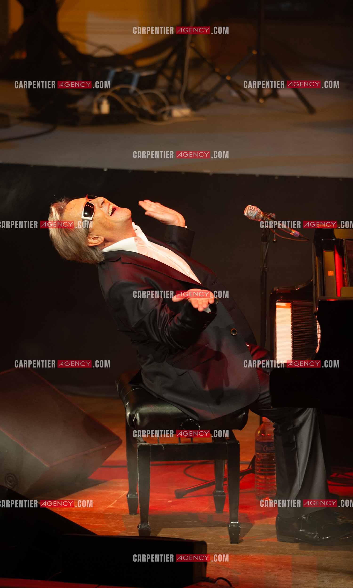 Le chanteur Gilbert Montagné en concert à la salle Gaveau pour trois soirs en 2010.    ( Exclusif )