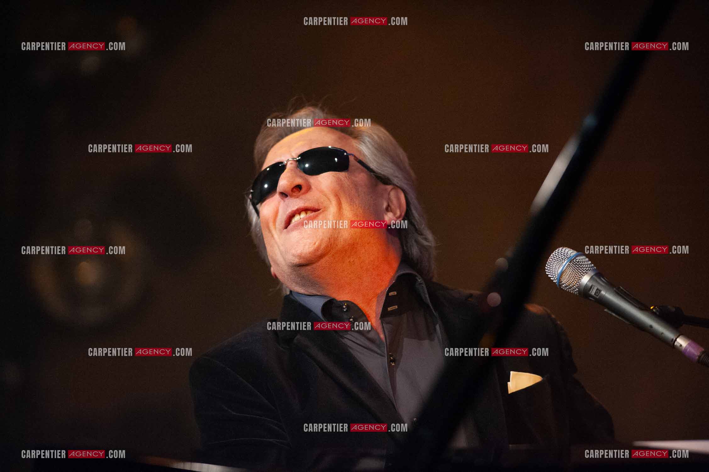Le chanteur Gilbert Montagné en concert à la salle Gaveau pour trois soirs en 2010.    ( Exclusif )