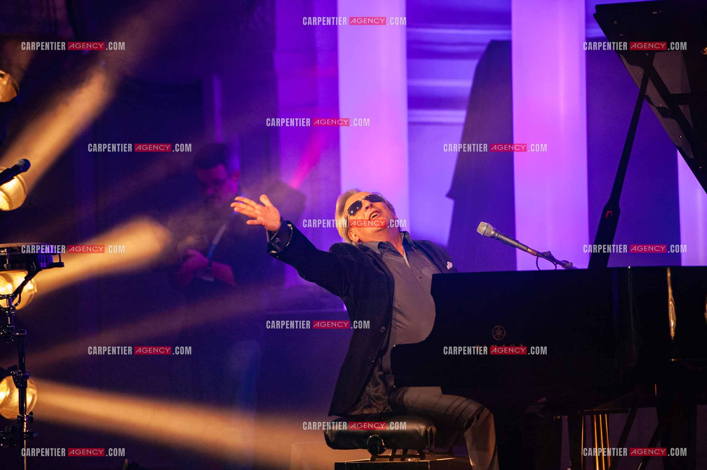 Le chanteur Gilbert Montagné en concert à la salle Gaveau pour trois soirs en 2010.    ( Exclusif )