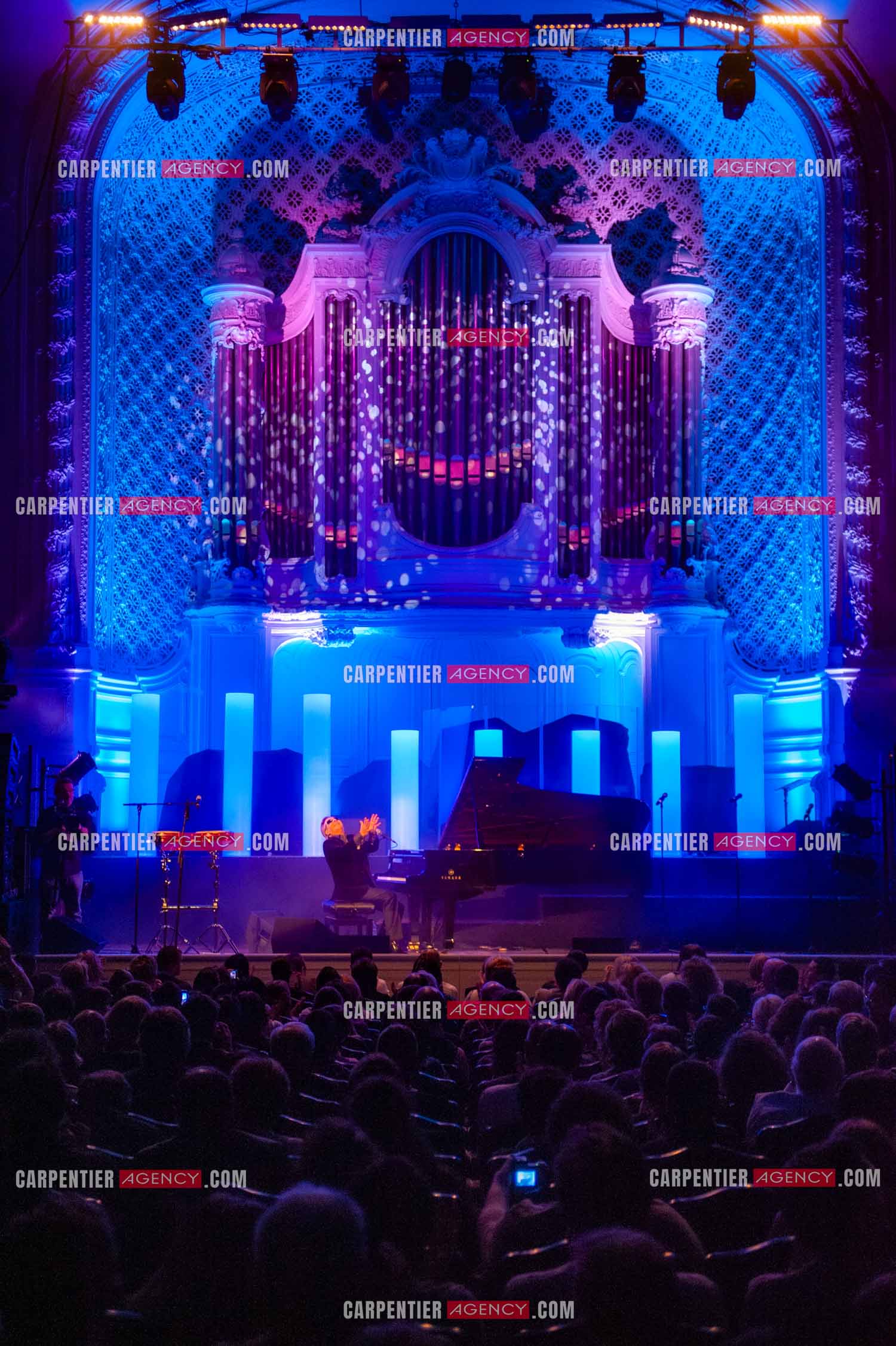 Le chanteur Gilbert Montagné en concert à la salle Gaveau pour trois soirs en 2010.    ( Exclusif )