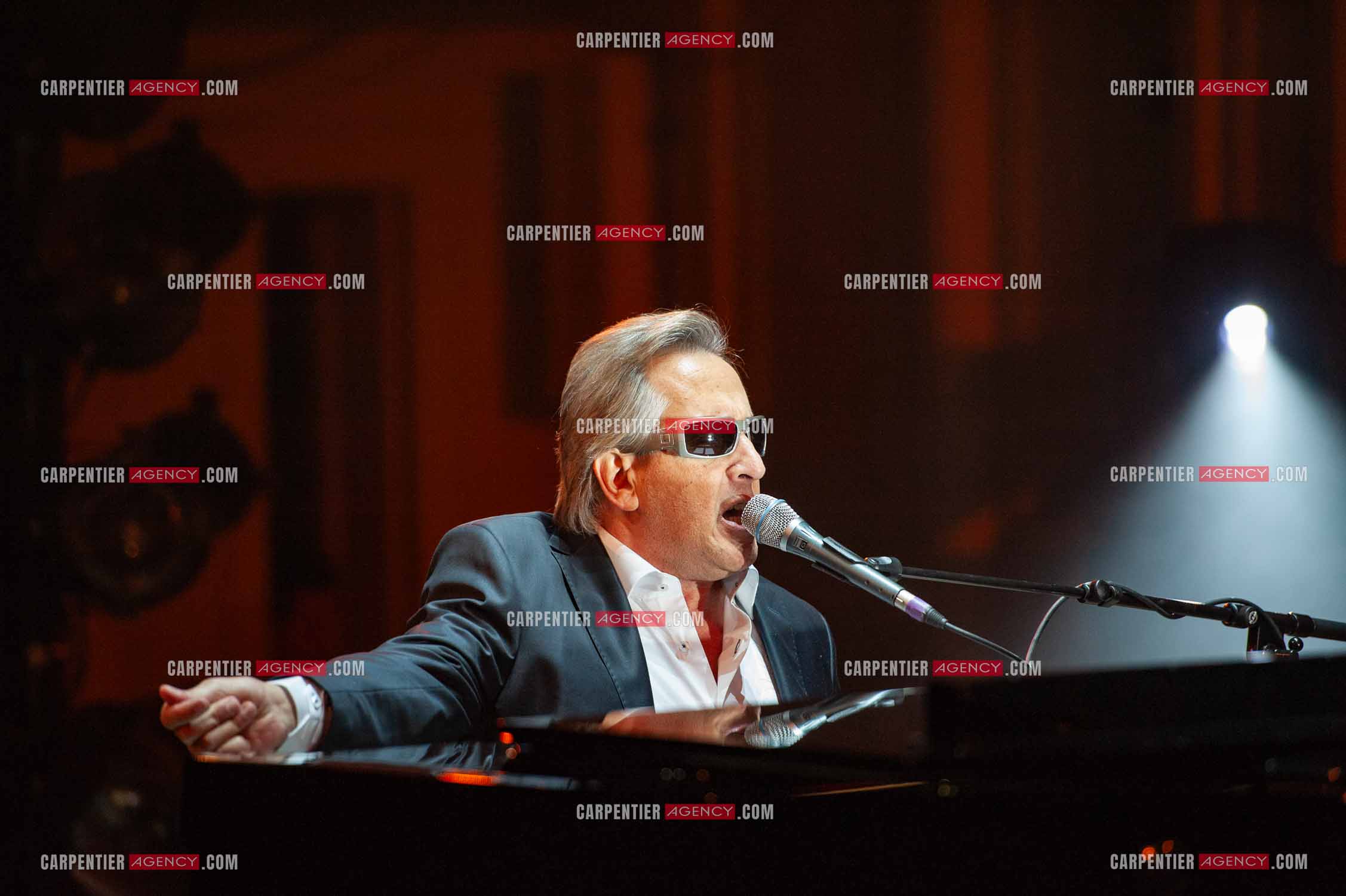 Le chanteur Gilbert Montagné en concert à la salle Gaveau pour trois soirs en 2010.    ( Exclusif )