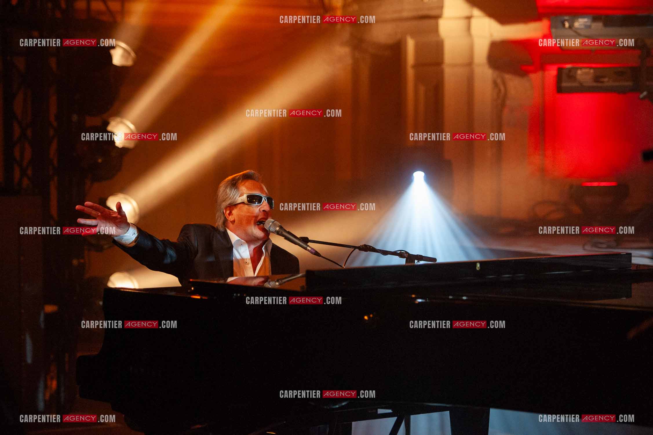 Le chanteur Gilbert Montagné en concert à la salle Gaveau pour trois soirs en 2010.    ( Exclusif )