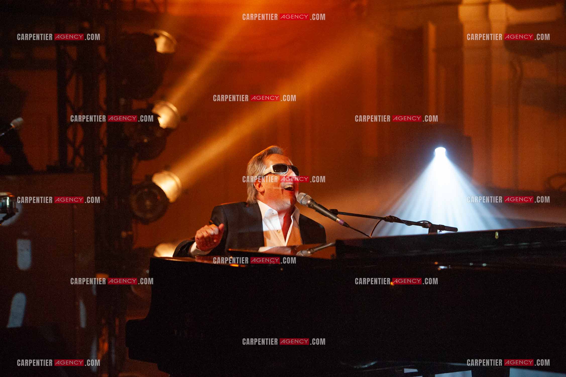 Le chanteur Gilbert Montagné en concert à la salle Gaveau pour trois soirs en 2010.    ( Exclusif )