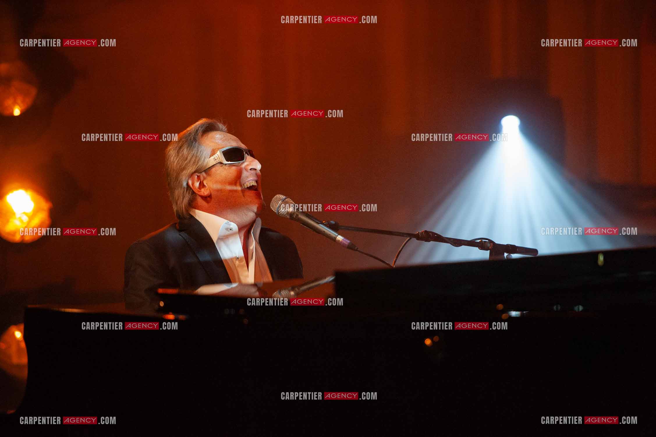 Le chanteur Gilbert Montagné en concert à la salle Gaveau pour trois soirs en 2010.    ( Exclusif )