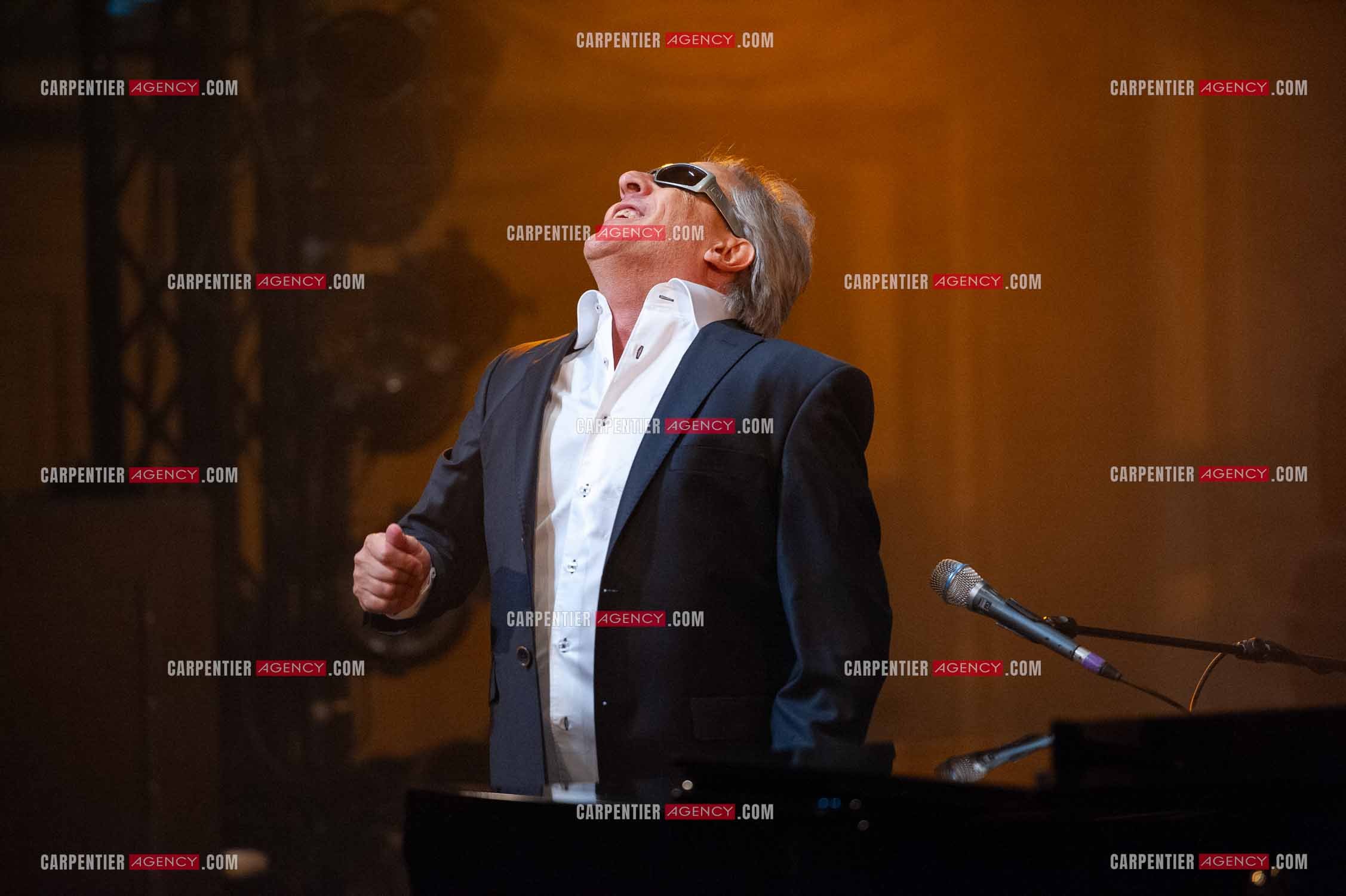 Le chanteur Gilbert Montagné en concert à la salle Gaveau pour trois soirs en 2010.    ( Exclusif )