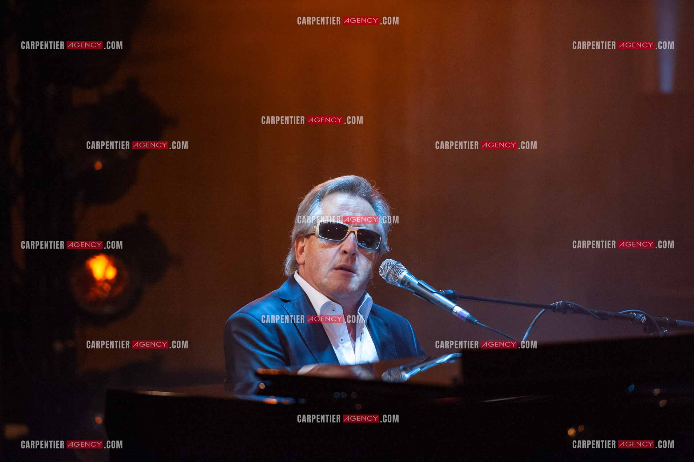 Le chanteur Gilbert Montagné en concert à la salle Gaveau pour trois soirs en 2010.    ( Exclusif )