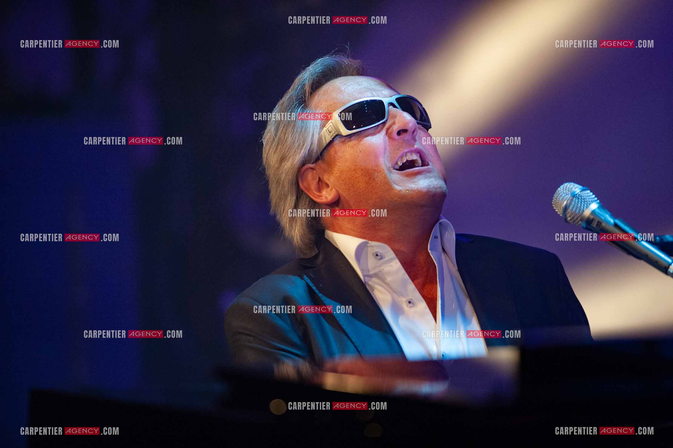 Le chanteur Gilbert Montagné en concert à la salle Gaveau pour trois soirs en 2010.    ( Exclusif )