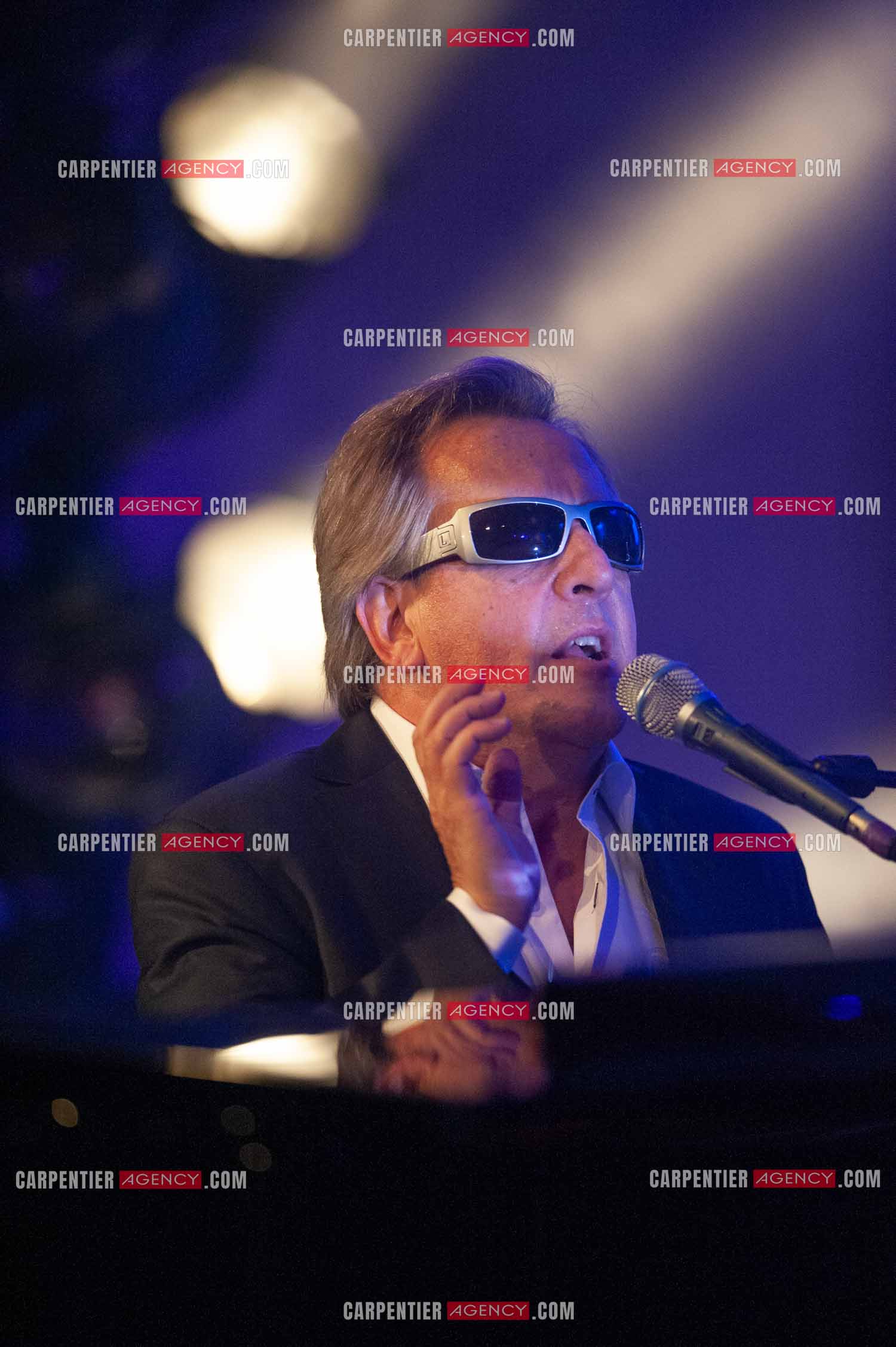 Le chanteur Gilbert Montagné en concert à la salle Gaveau pour trois soirs en 2010.    ( Exclusif )