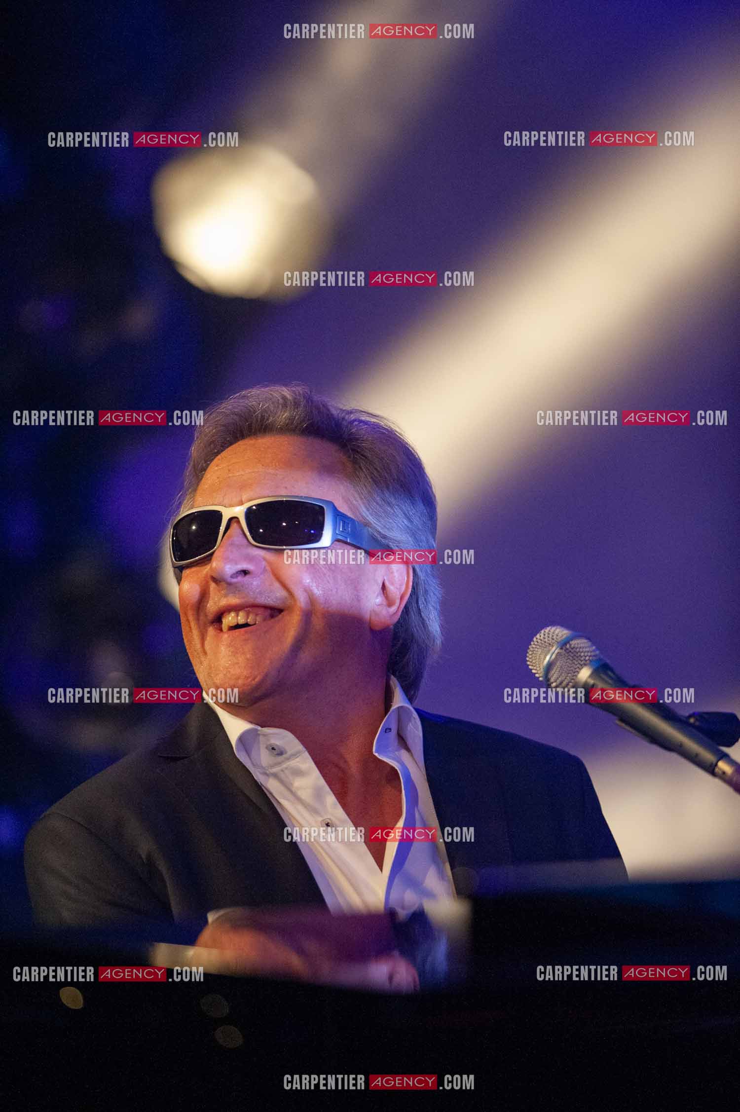 Le chanteur Gilbert Montagné en concert à la salle Gaveau pour trois soirs en 2010.    ( Exclusif )