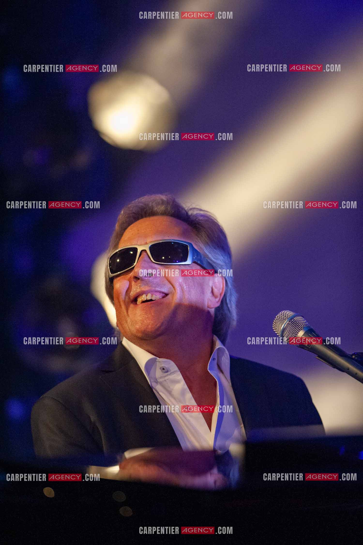 Le chanteur Gilbert Montagné en concert à la salle Gaveau pour trois soirs en 2010.    ( Exclusif )