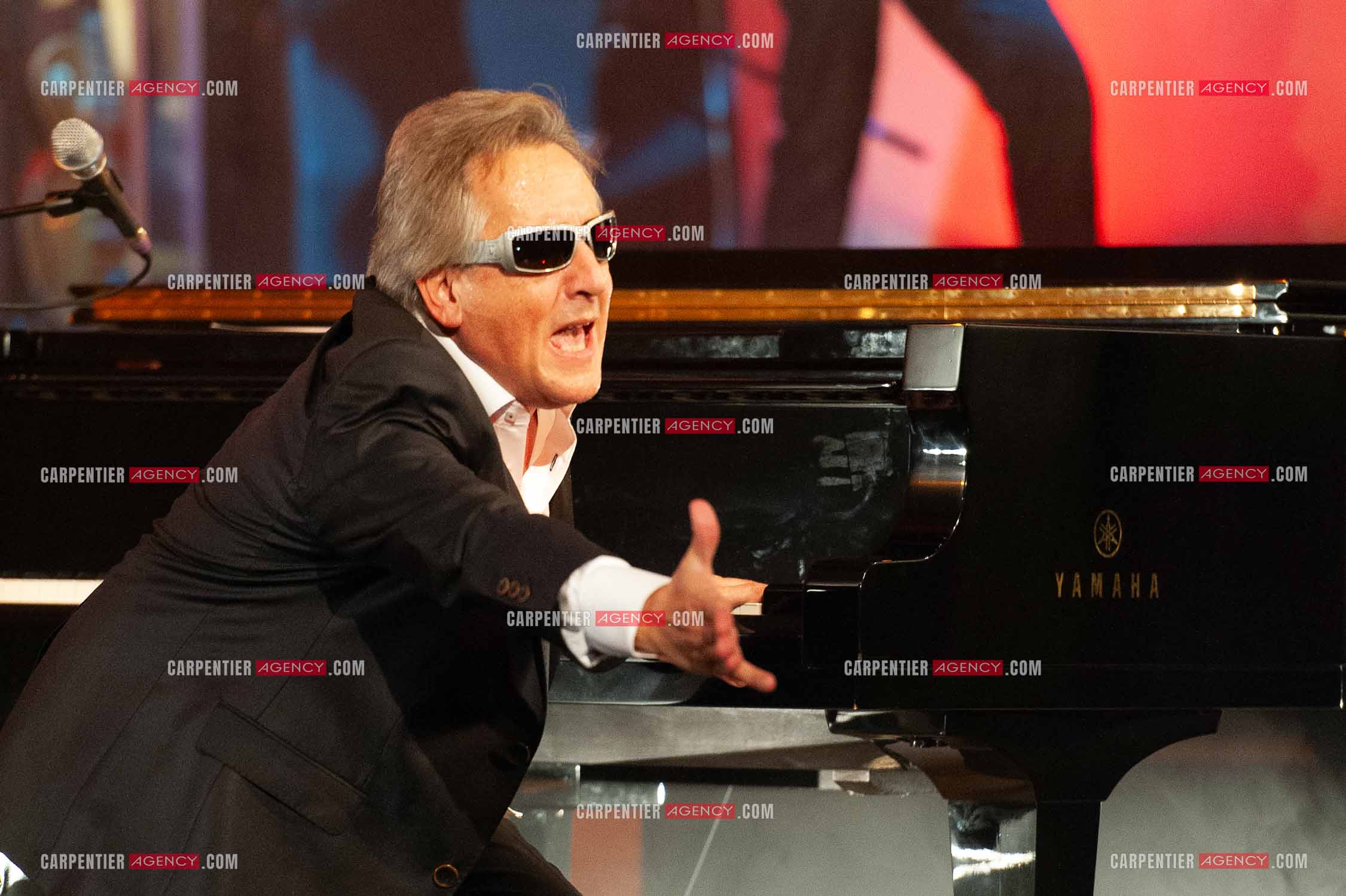 Le chanteur Gilbert Montagné en concert à la salle Gaveau pour trois soirs en 2010.    ( Exclusif )