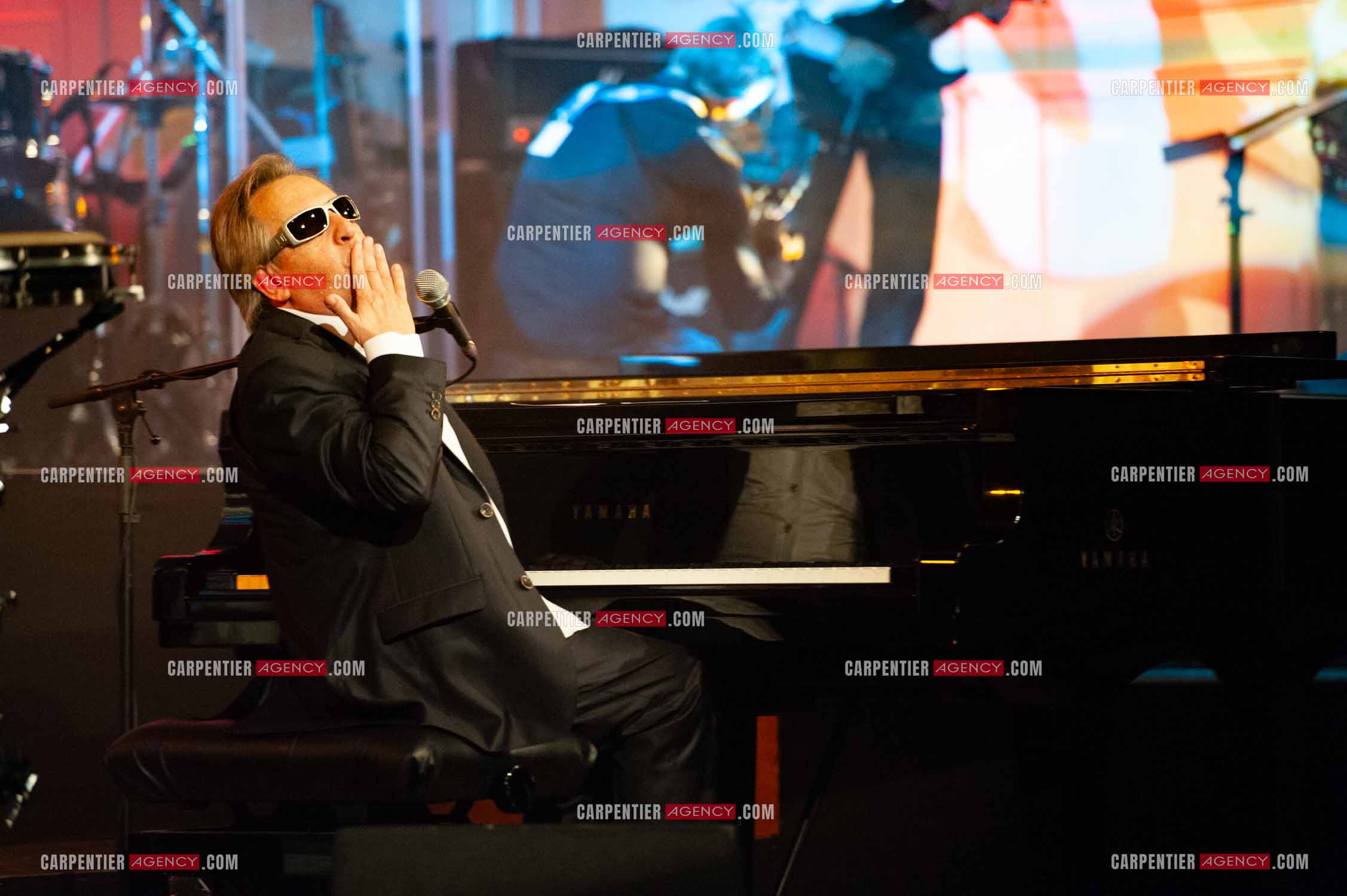 Le chanteur Gilbert Montagné en concert à la salle Gaveau pour trois soirs en 2010.    ( Exclusif )