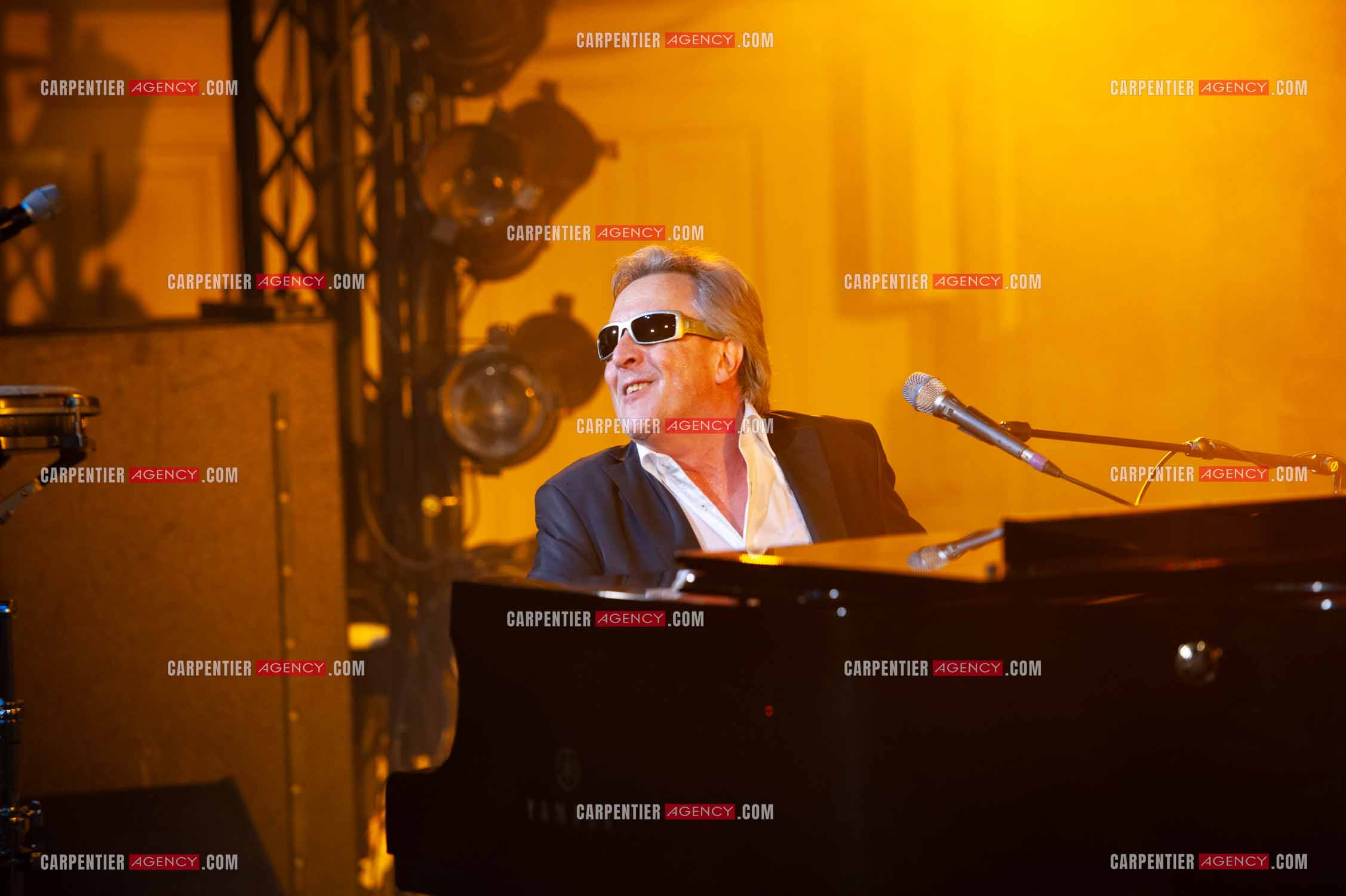 Le chanteur Gilbert Montagné en concert à la salle Gaveau pour trois soirs en 2010.    ( Exclusif )
