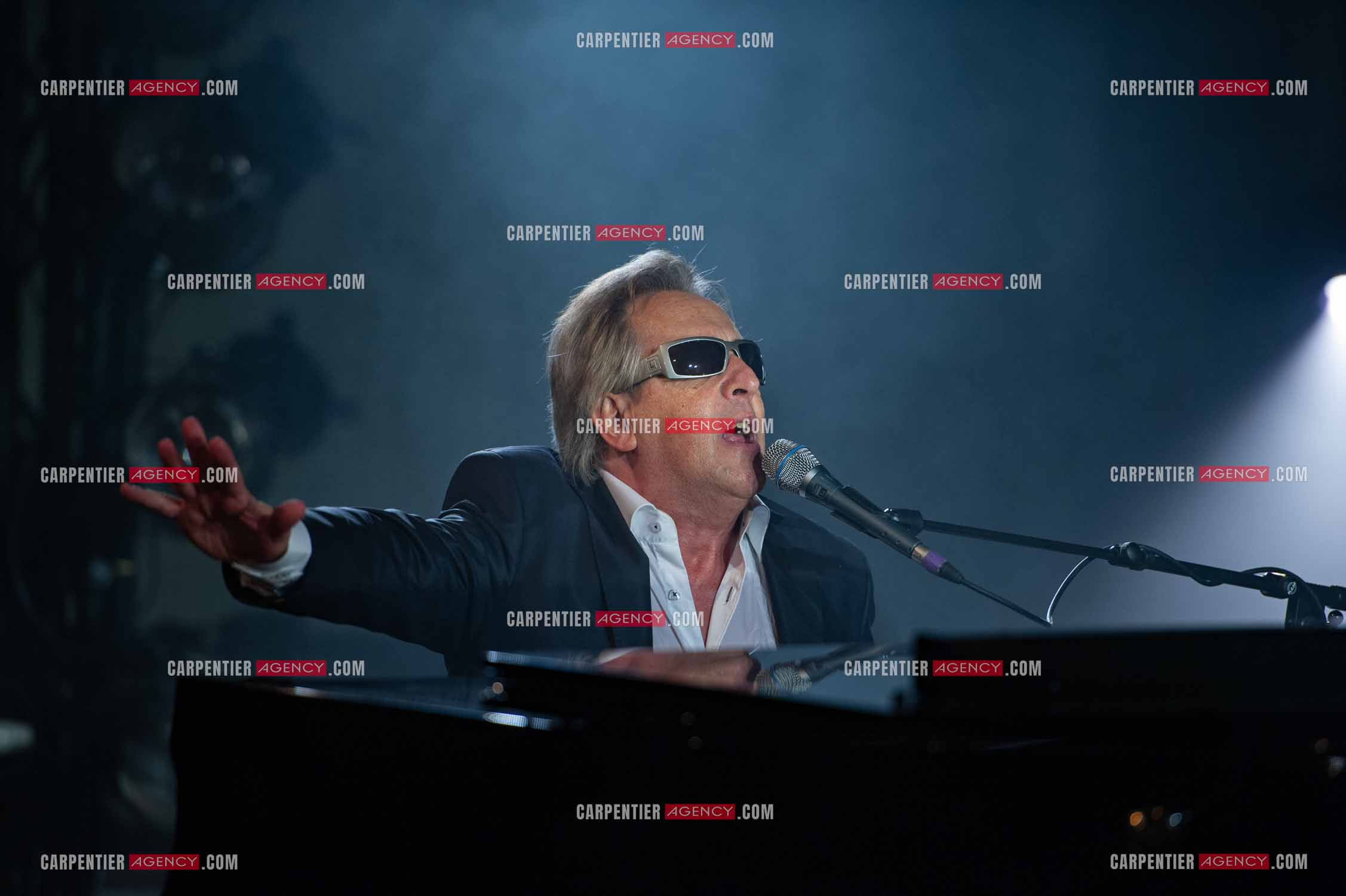 Le chanteur Gilbert Montagné en concert à la salle Gaveau pour trois soirs en 2010.    ( Exclusif )