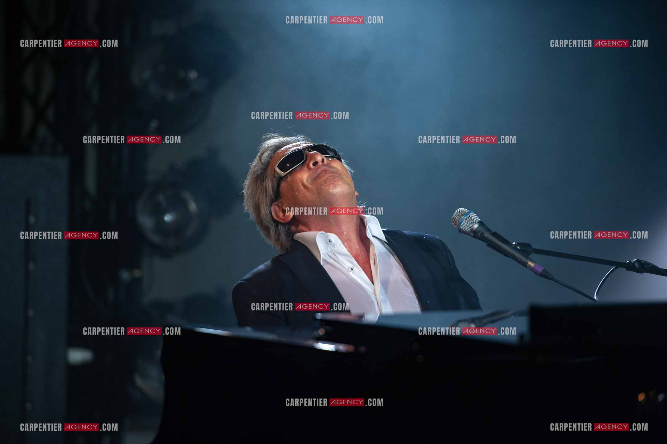 Le chanteur Gilbert Montagné en concert à la salle Gaveau pour trois soirs en 2010.    ( Exclusif )