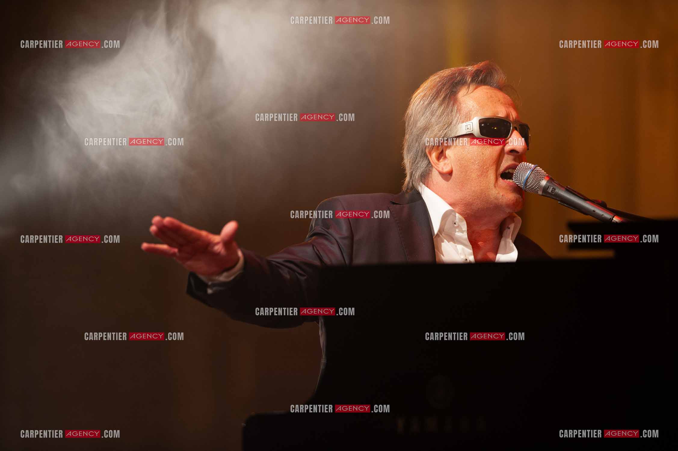 Le chanteur Gilbert Montagné en concert à la salle Gaveau pour trois soirs en 2010.    ( Exclusif )