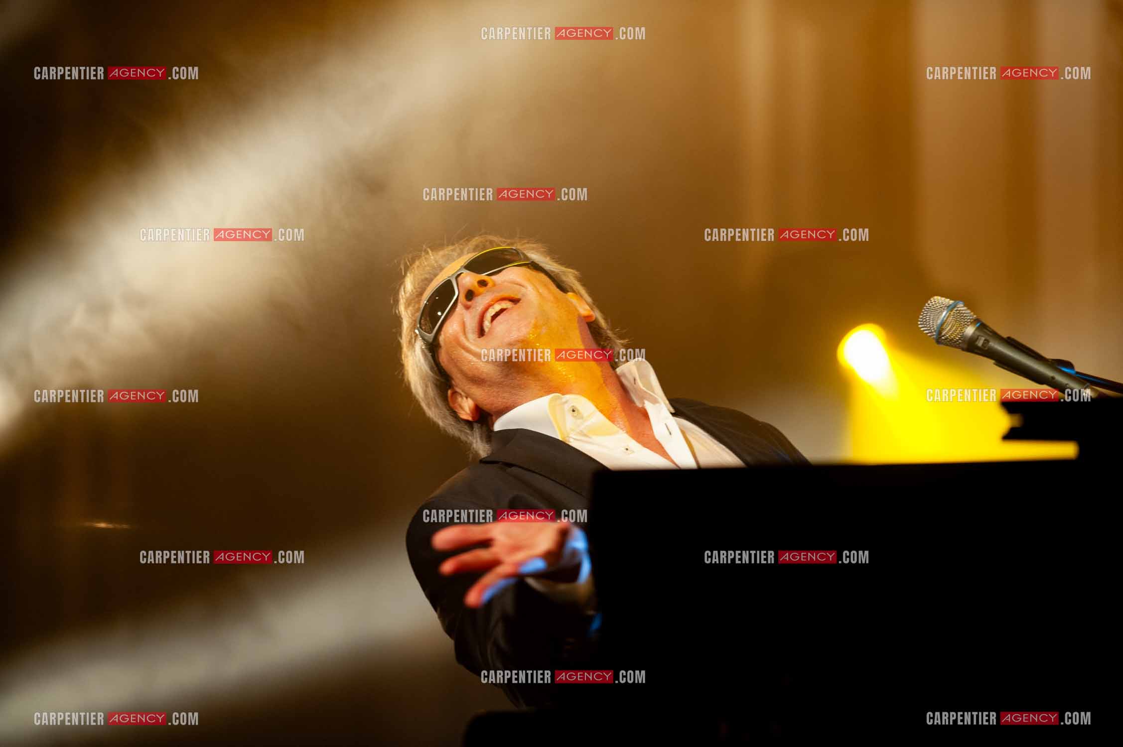 Le chanteur Gilbert Montagné en concert à la salle Gaveau pour trois soirs en 2010.    ( Exclusif )