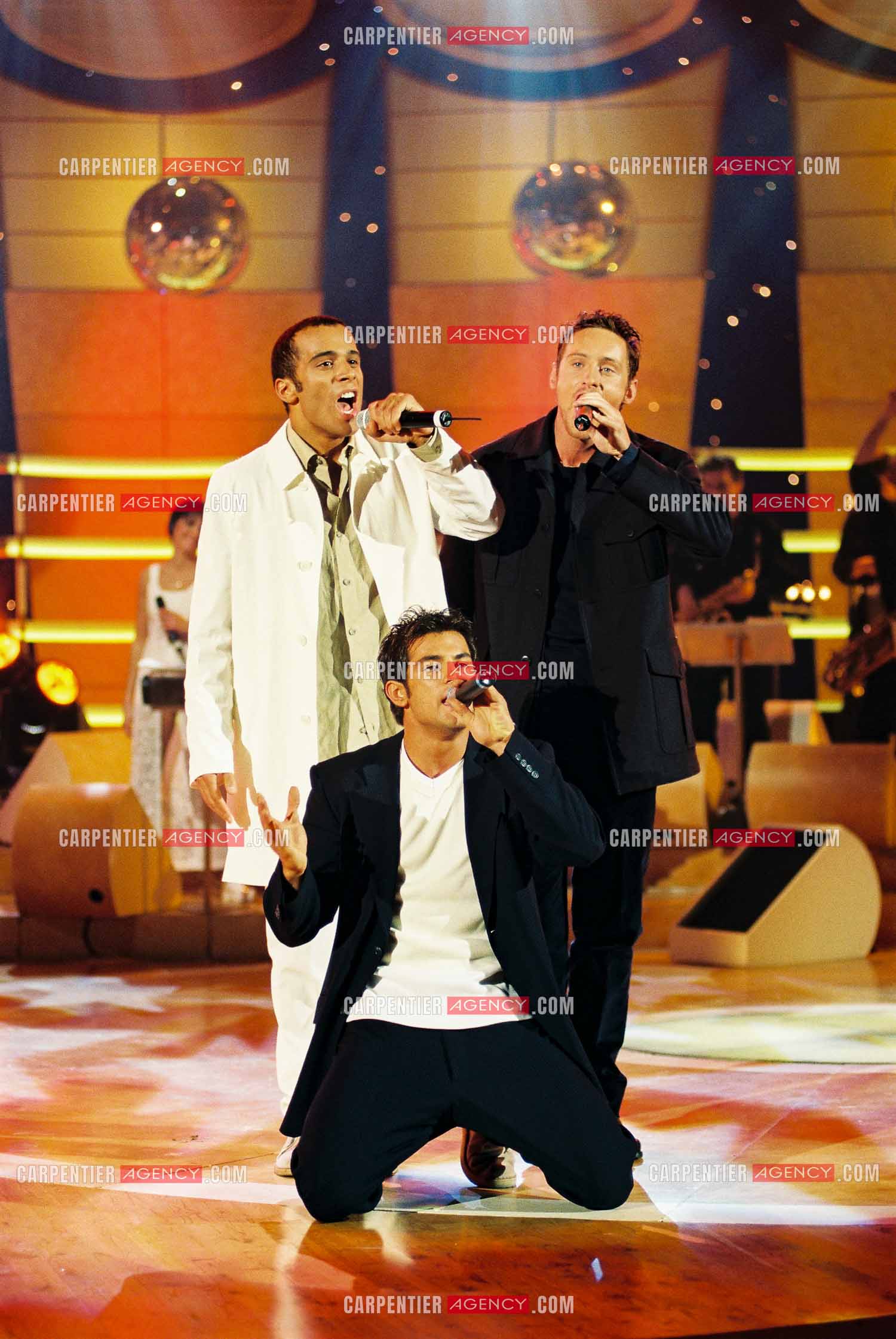 Le groupe de Boys Band les 2Be3 Filip Nikolic, Adel Kachermi et Frank Delay invité dans l'émission Fa Si La Chanter .      ( Exclusif )