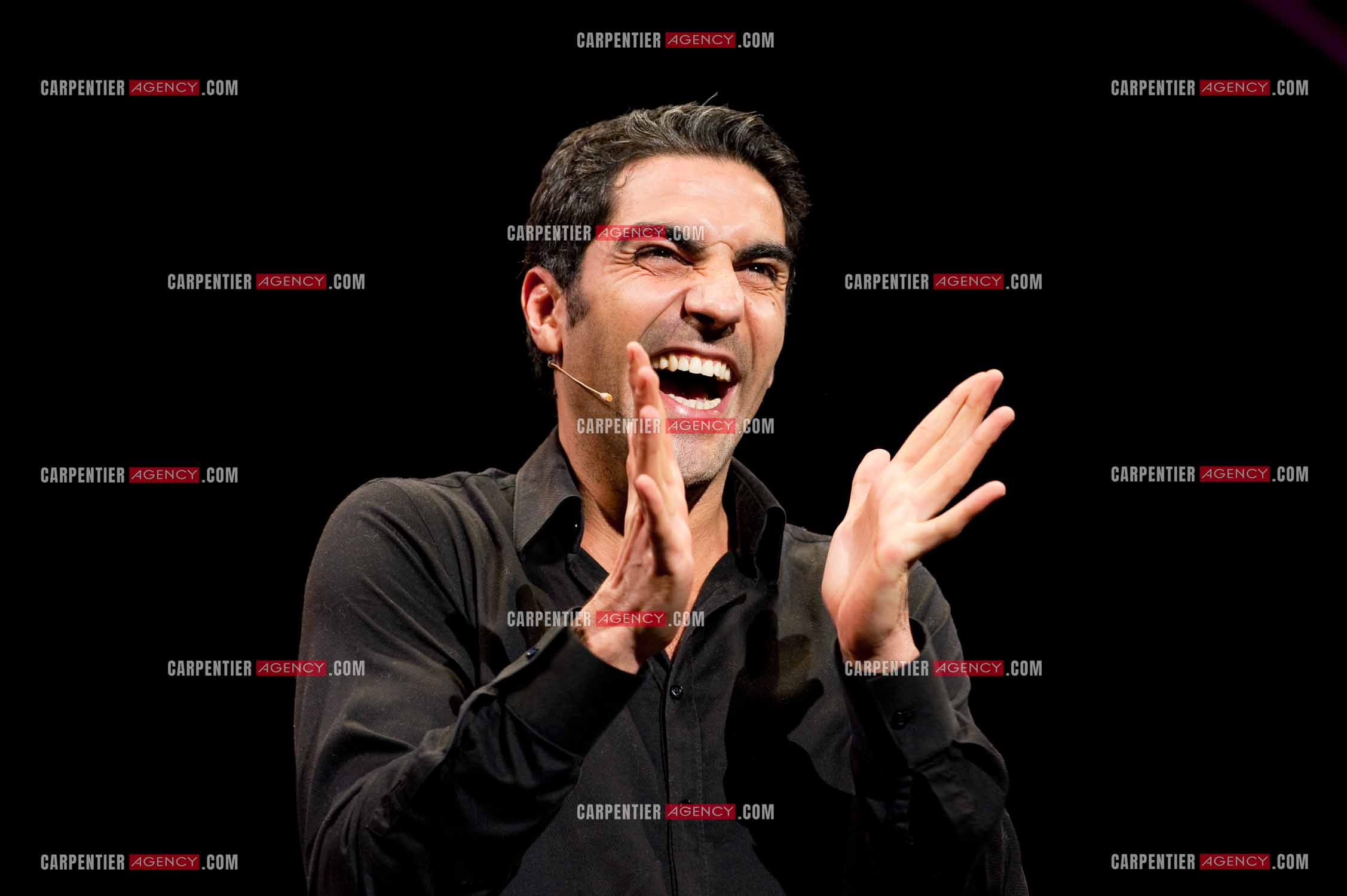 L'humoriste Ary Abittan au Zenith de Paris.   ( Exclusif )