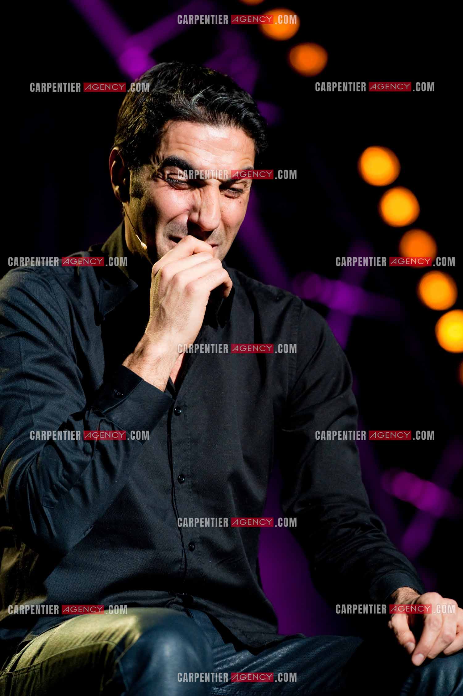 L'humoriste Ary Abittan au Zenith de Paris.   ( Exclusif )