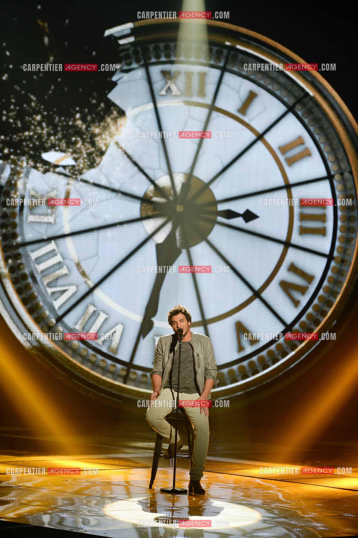 Le chanteur Amir en tant que candidat à l'émission The Voice en 2014.