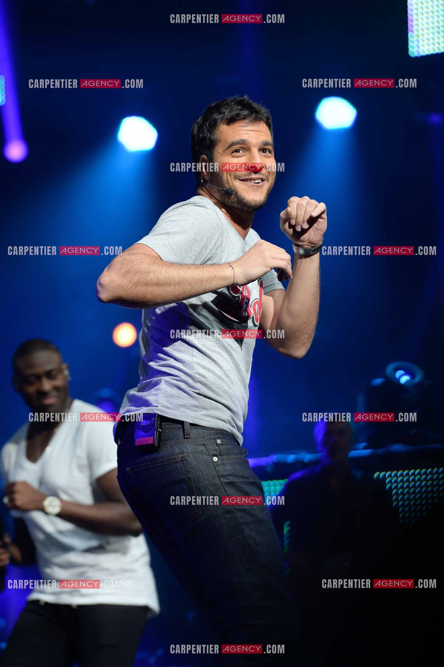 Premiere date pour le chanteur Amir de la tournee THE VOICE 2014 a Amiens le 30 Mai 2014.