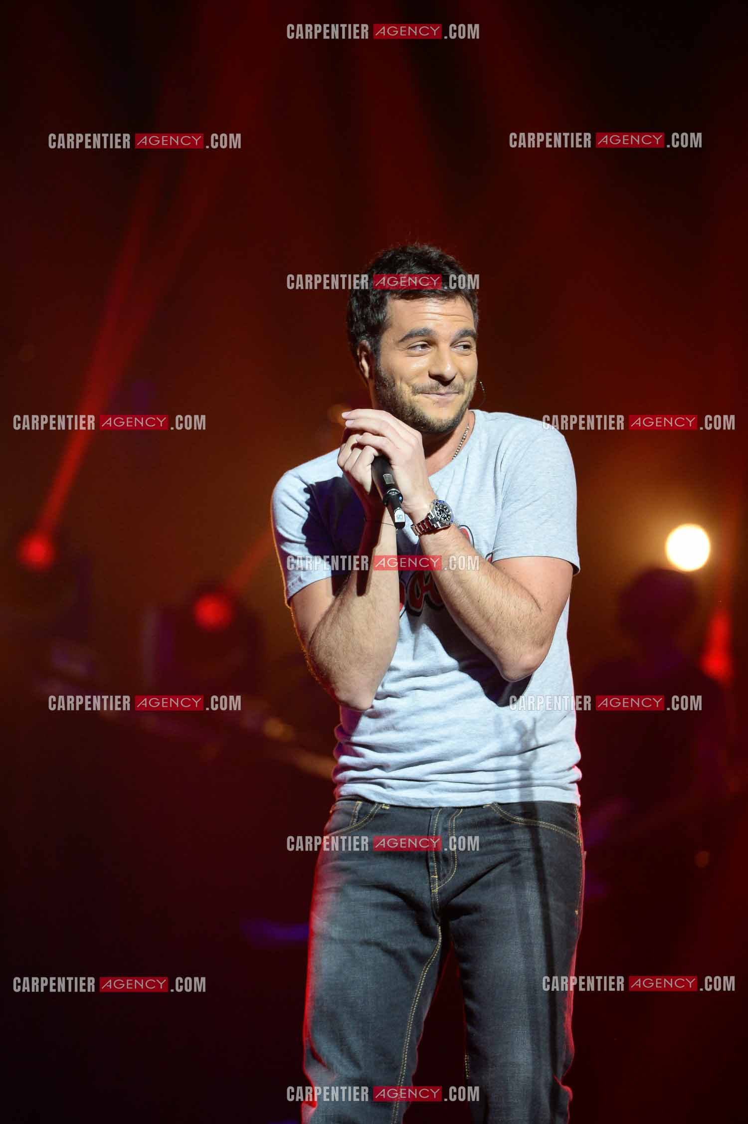 Premiere date pour le chanteur Amir de la tournee THE VOICE 2014 a Amiens le 30 Mai 2014.