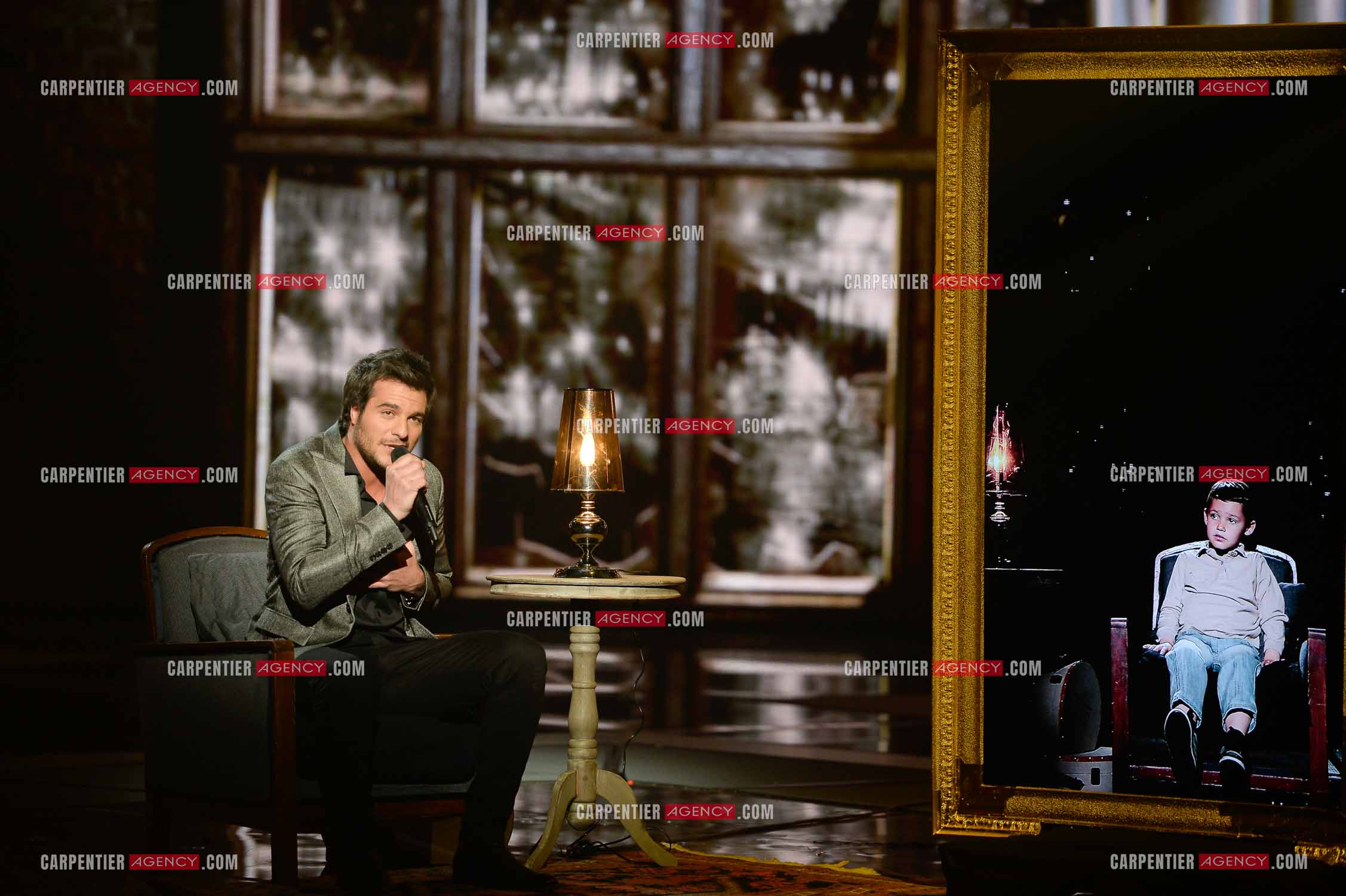 Le chanteur Amir en tant que candidat à l'émission The Voice en 2014.