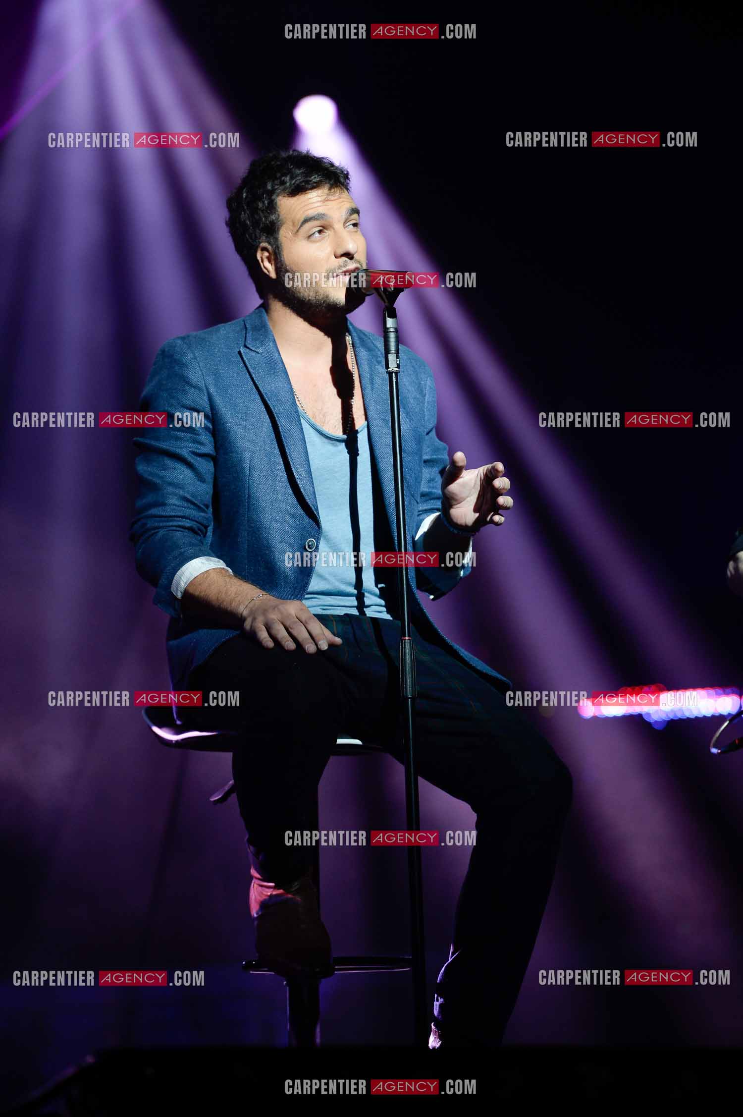 Premiere date pour le chanteur Amir de la tournee THE VOICE 2014 a Amiens le 30 Mai 2014.