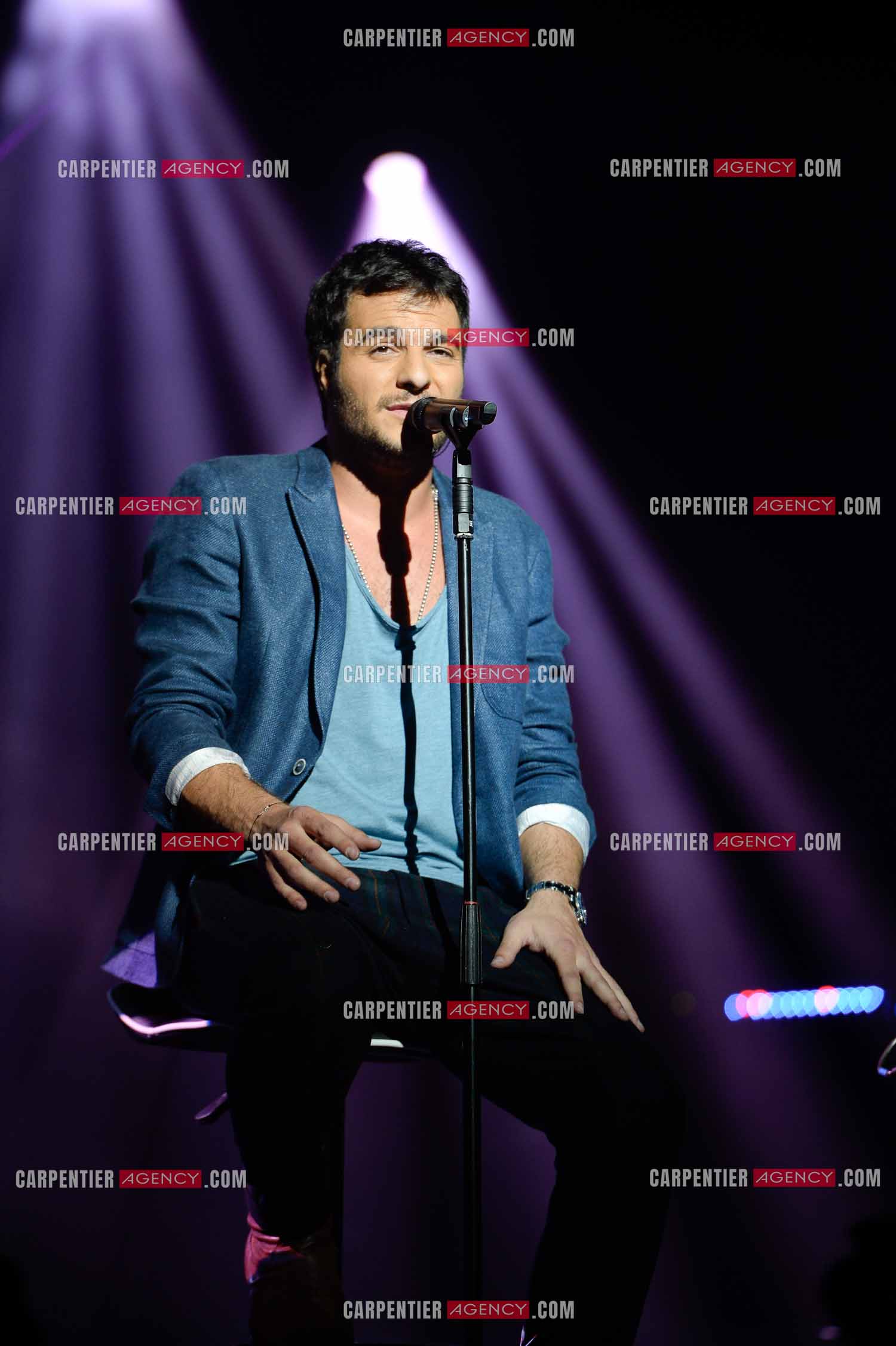 Premiere date pour le chanteur Amir de la tournee THE VOICE 2014 a Amiens le 30 Mai 2014.