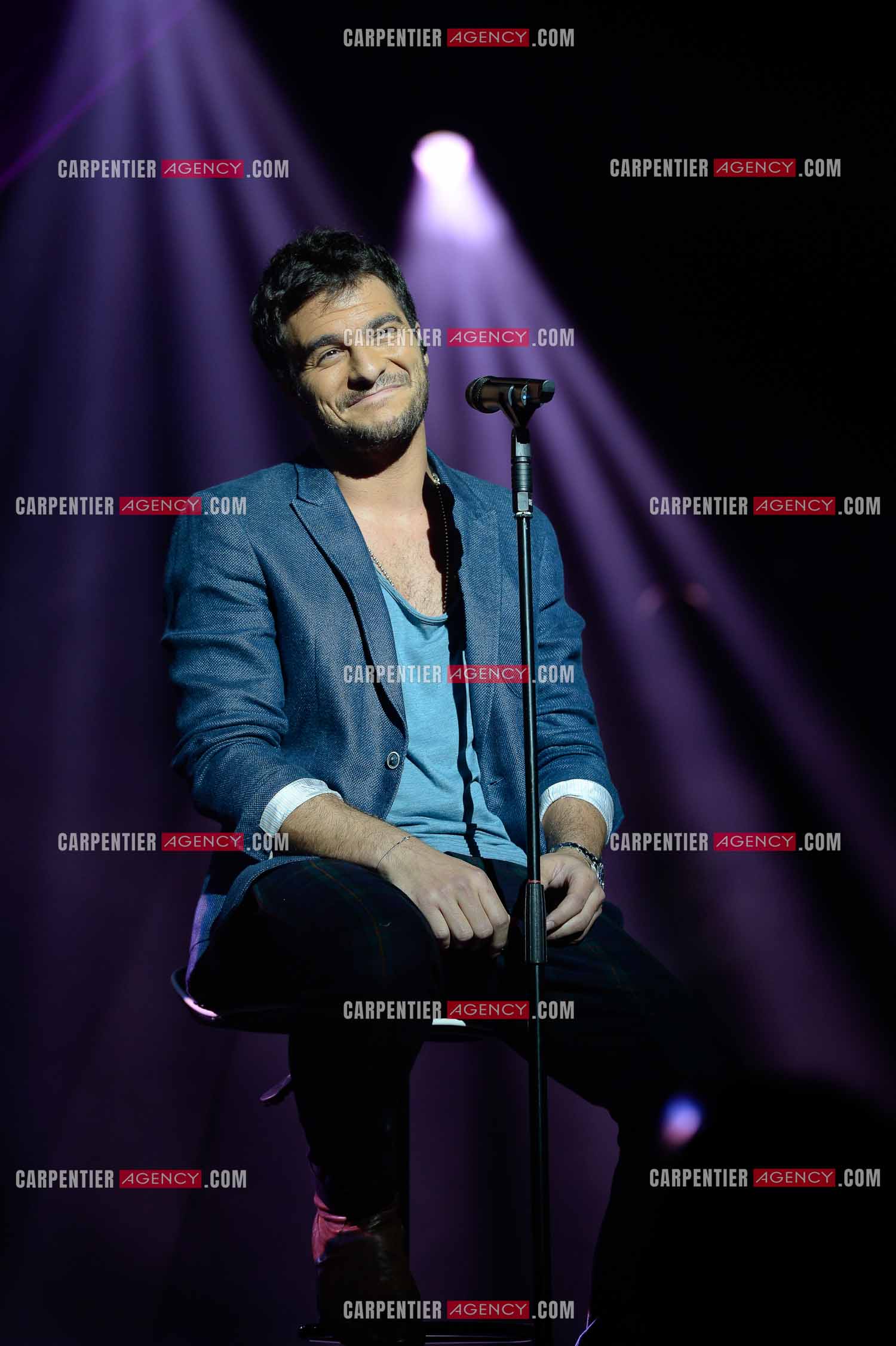 Premiere date pour le chanteur Amir de la tournee THE VOICE 2014 a Amiens le 30 Mai 2014.