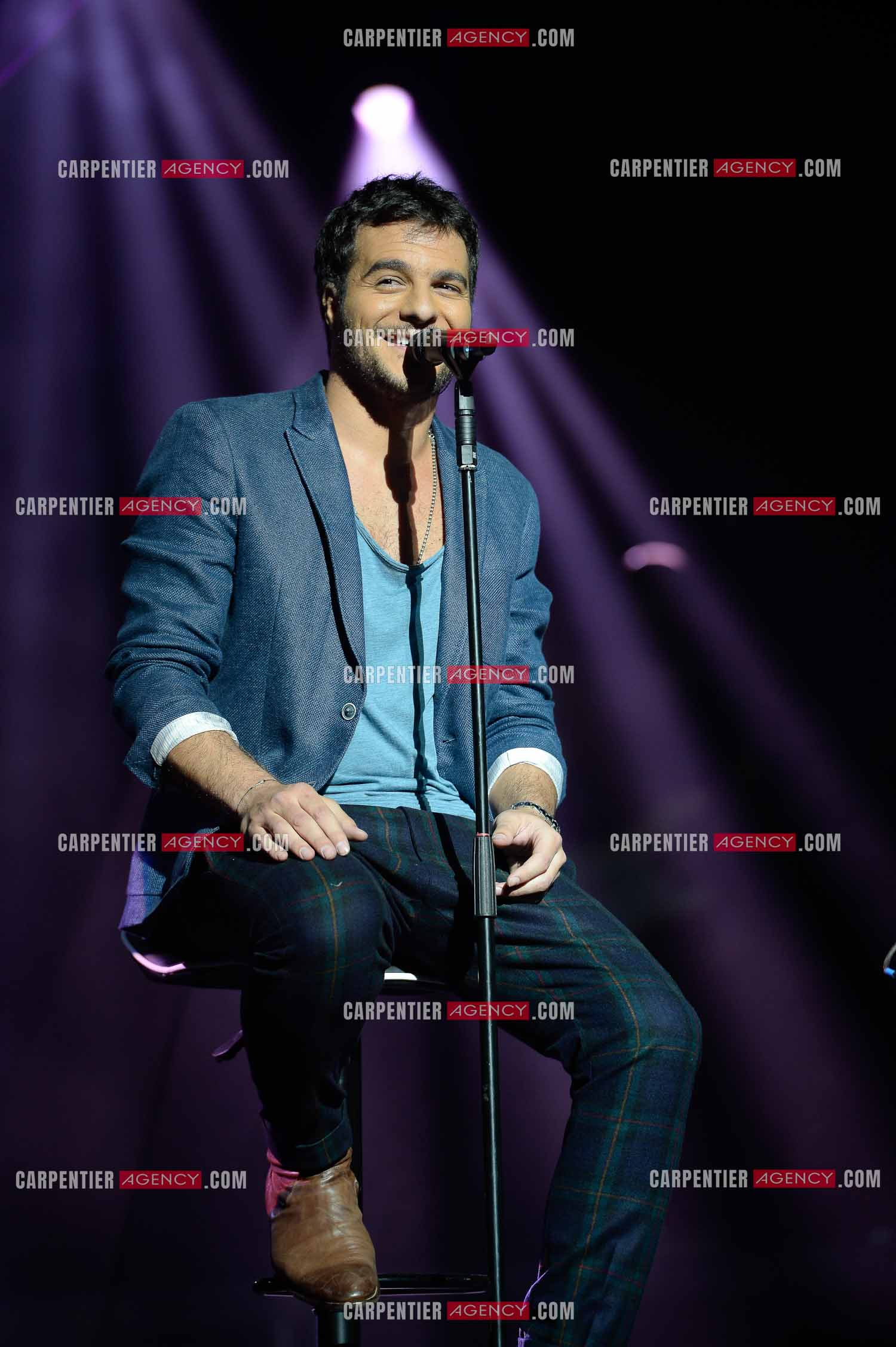 Premiere date pour le chanteur Amir de la tournee THE VOICE 2014 a Amiens le 30 Mai 2014.