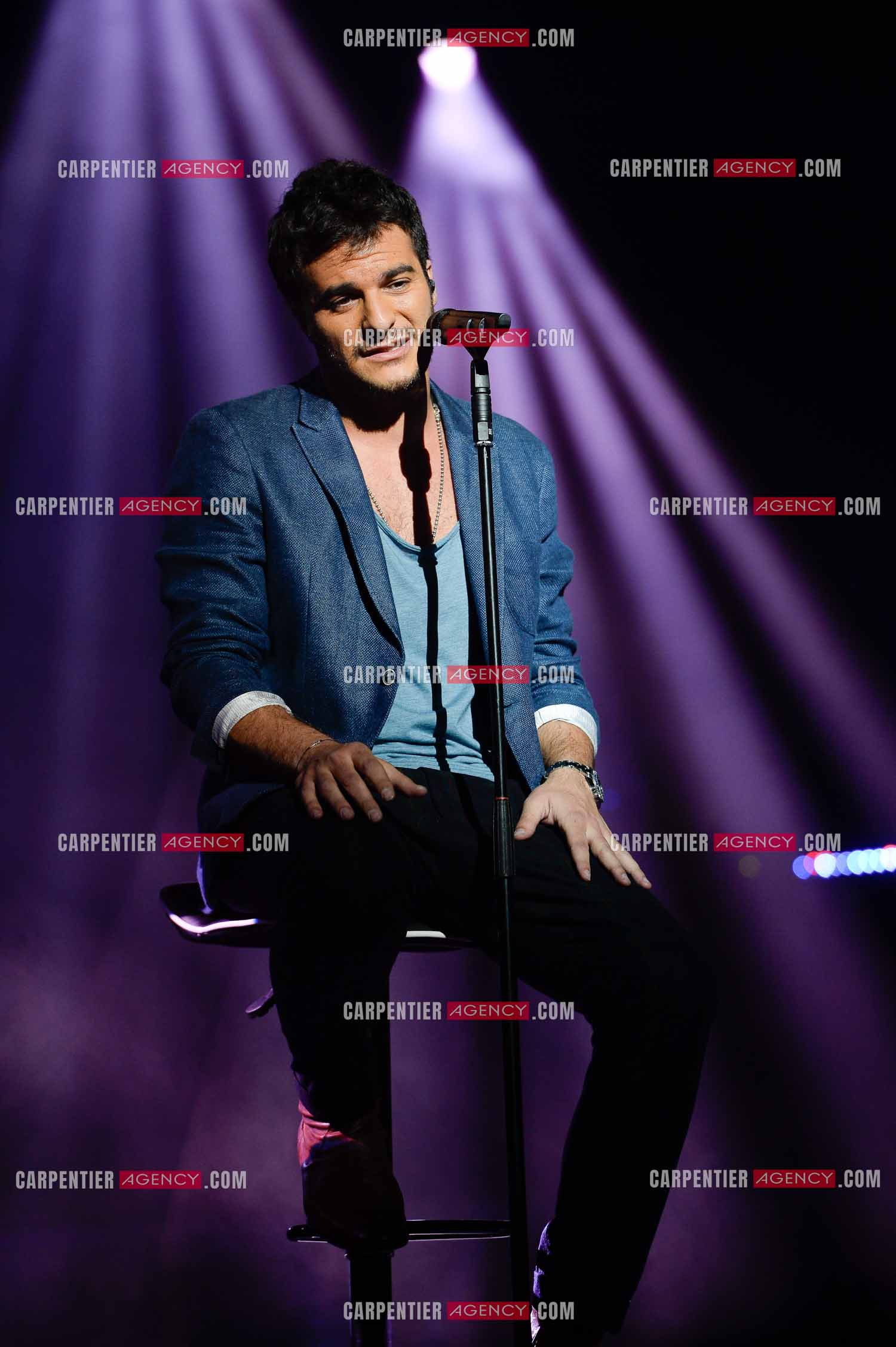 Premiere date pour le chanteur Amir de la tournee THE VOICE 2014 a Amiens le 30 Mai 2014.