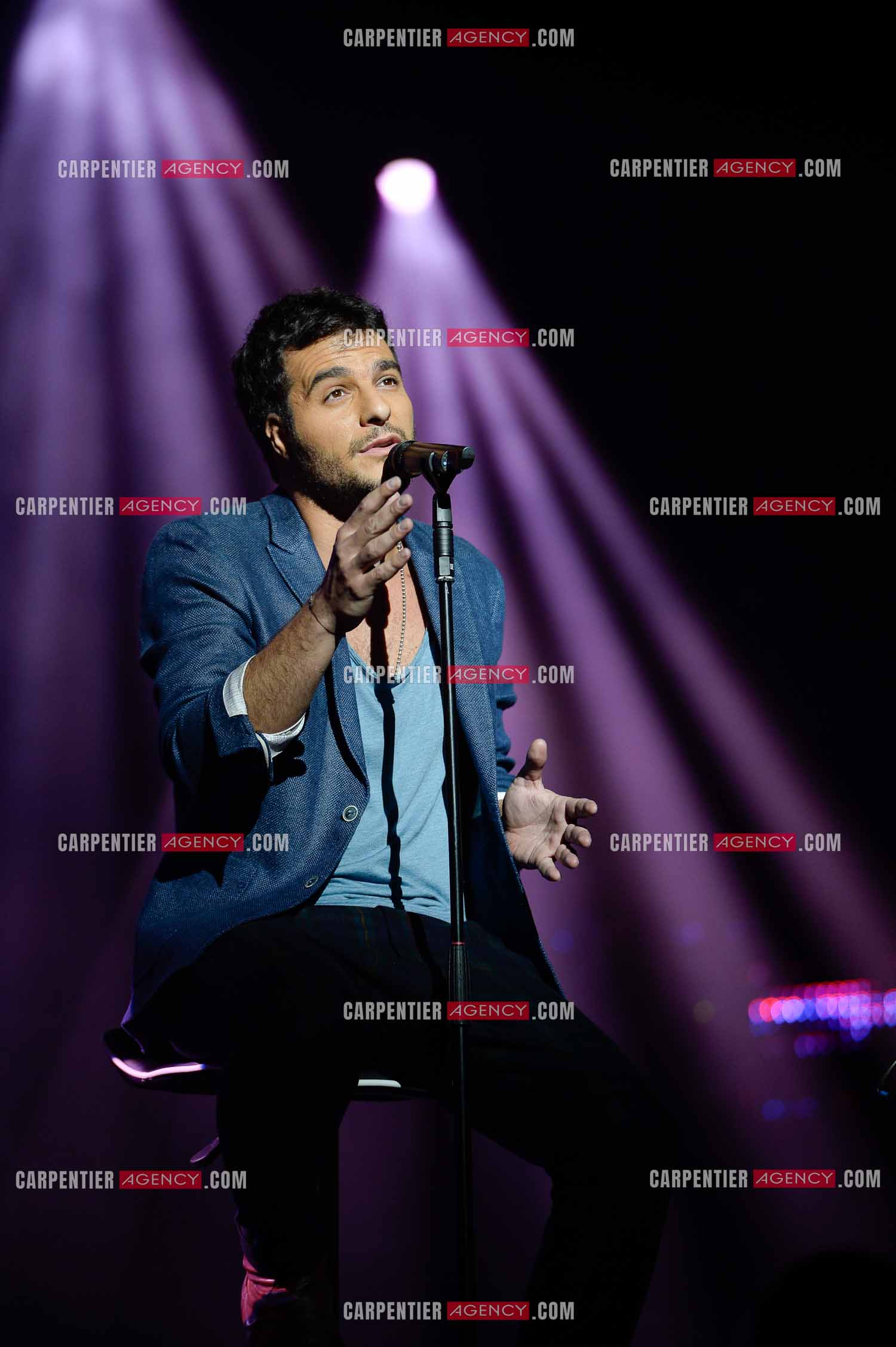 Premiere date pour le chanteur Amir de la tournee THE VOICE 2014 a Amiens le 30 Mai 2014.