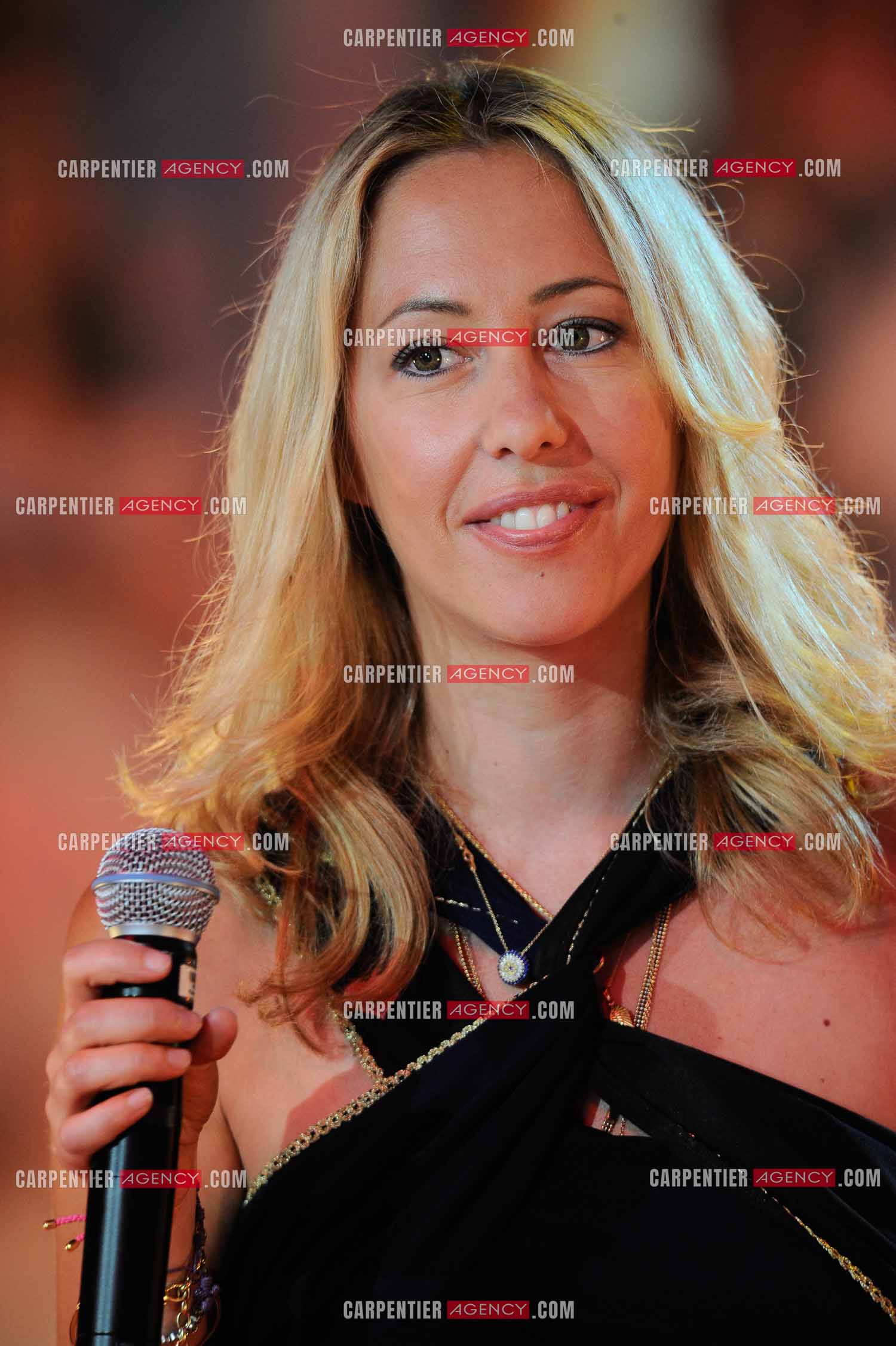 Amélie  ADAMO, fille du chanteur Salvatore Adamo  lors du Télé Vie à Bruxelles en 2011.   ( Exclusif )
