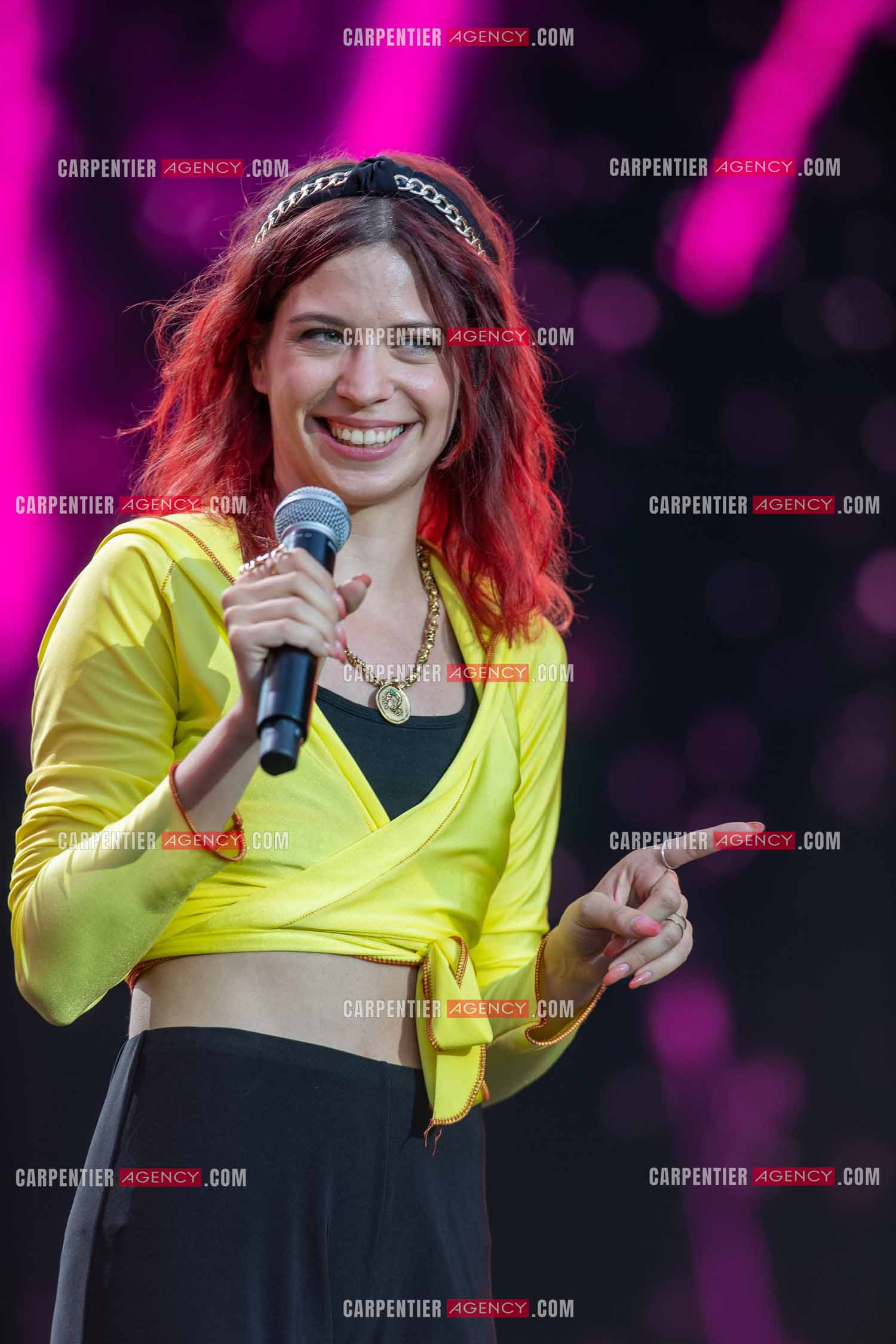 Les Estivales de Culturebox à Montpellier rassemblant plusieurs artistes sur 5 jours pour un concert devant 1000 personnes environ chaque soir. En nouveau talent, la chanteuse Alice Vannoorenberghe ou Alice Vanor dite Alice et Moi.      ( Exclusif )