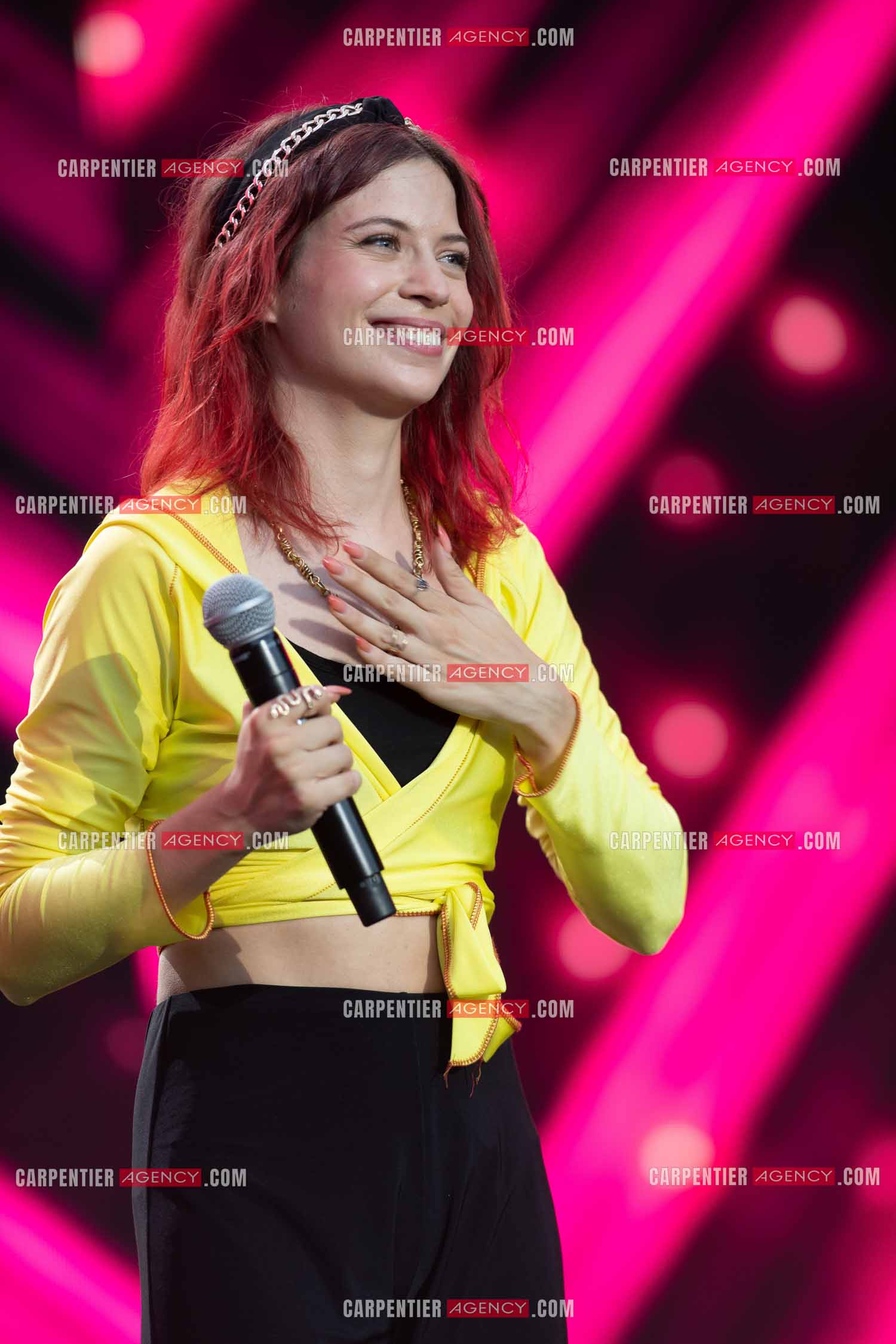 Les Estivales de Culturebox à Montpellier rassemblant plusieurs artistes sur 5 jours pour un concert devant 1000 personnes environ chaque soir. En nouveau talent, la chanteuse Alice Vannoorenberghe ou Alice Vanor dite Alice et Moi.      ( Exclusif )