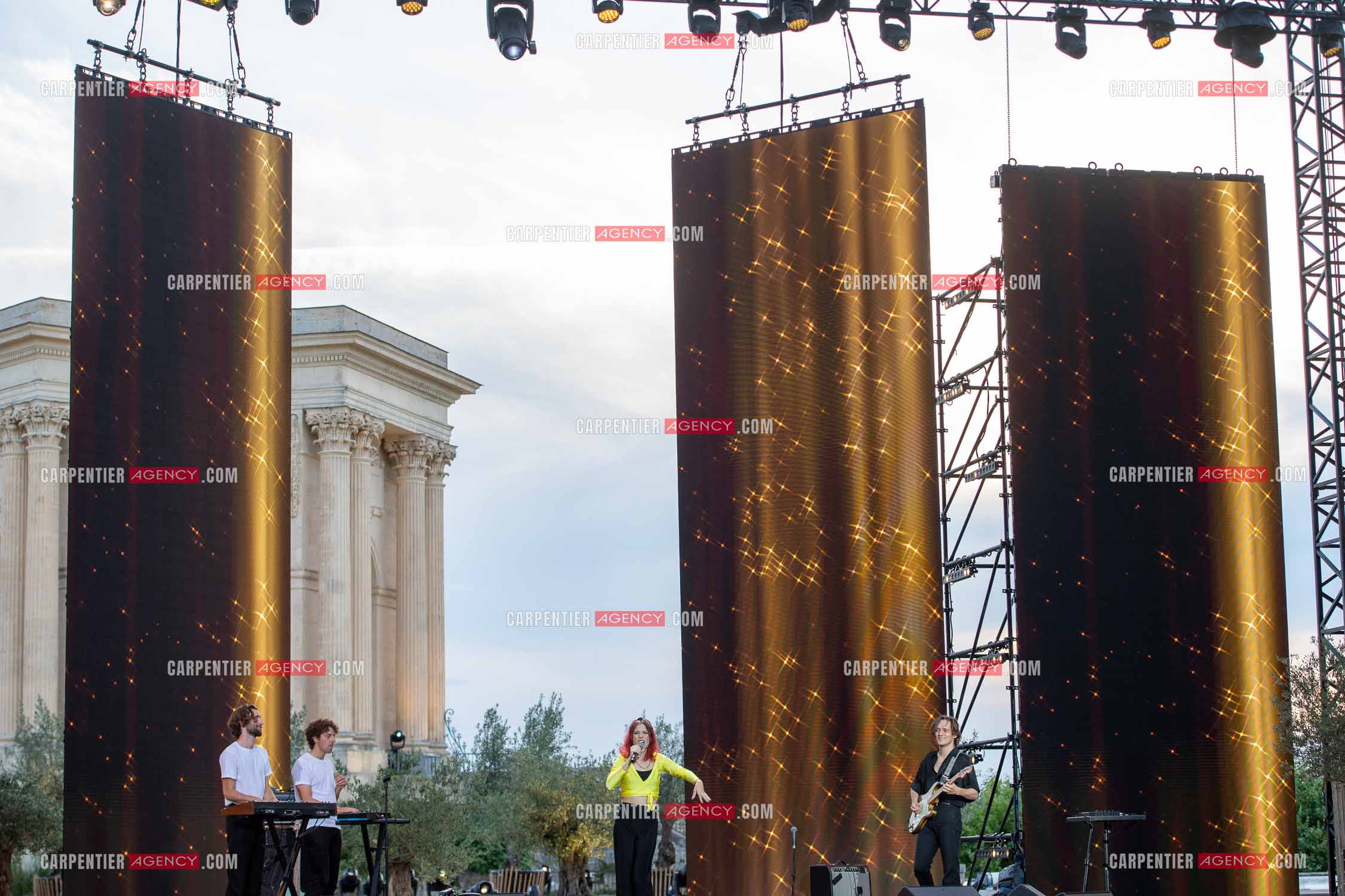 Les Estivales de Culturebox à Montpellier rassemblant plusieurs artistes sur 5 jours pour un concert devant 1000 personnes environ chaque soir. En nouveau talent, la chanteuse Alice Vannoorenberghe ou Alice Vanor dite Alice et Moi.      ( Exclusif )