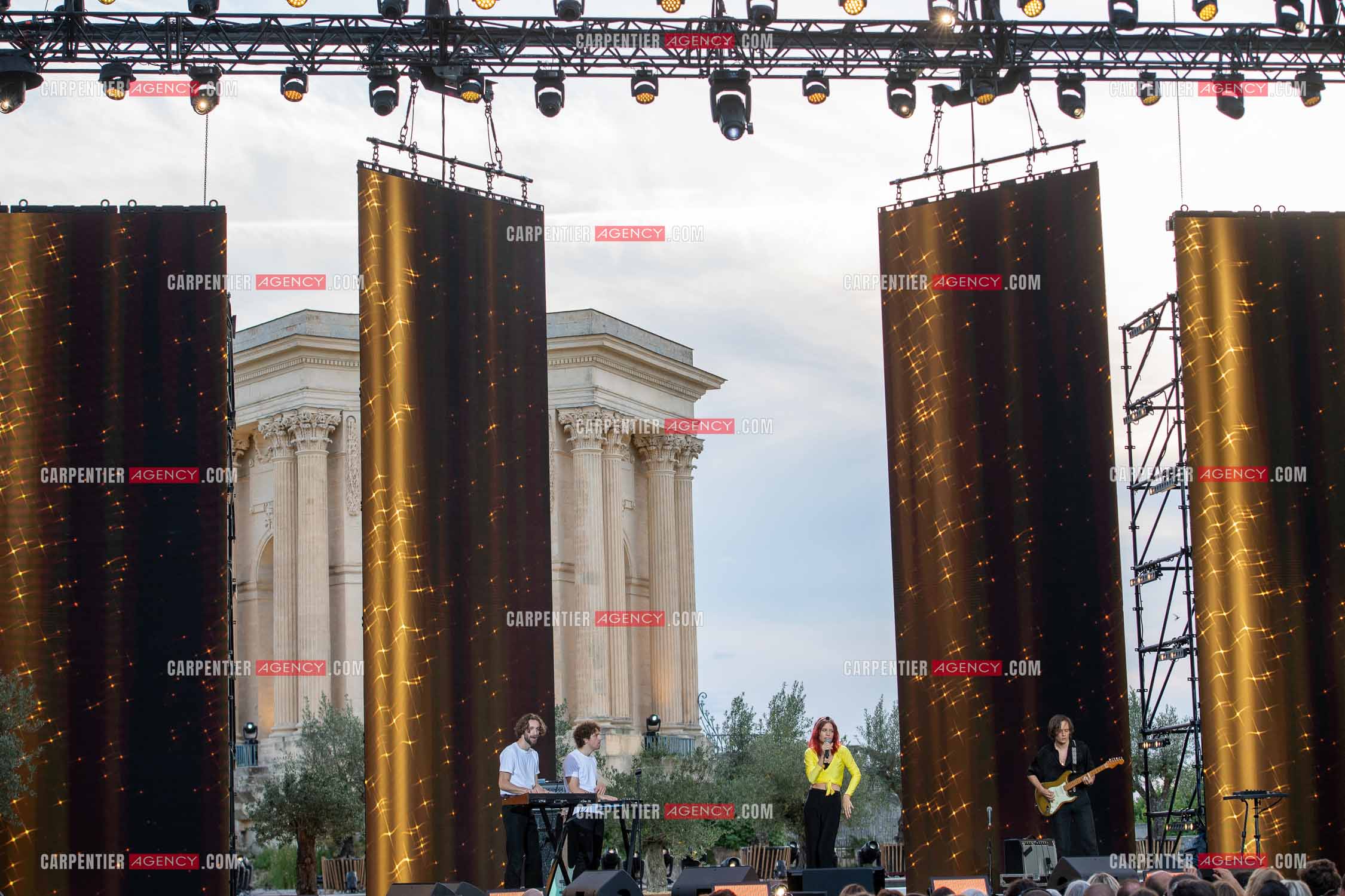 Les Estivales de Culturebox à Montpellier rassemblant plusieurs artistes sur 5 jours pour un concert devant 1000 personnes environ chaque soir. En nouveau talent, la chanteuse Alice Vannoorenberghe ou Alice Vanor dite Alice et Moi.      ( Exclusif )