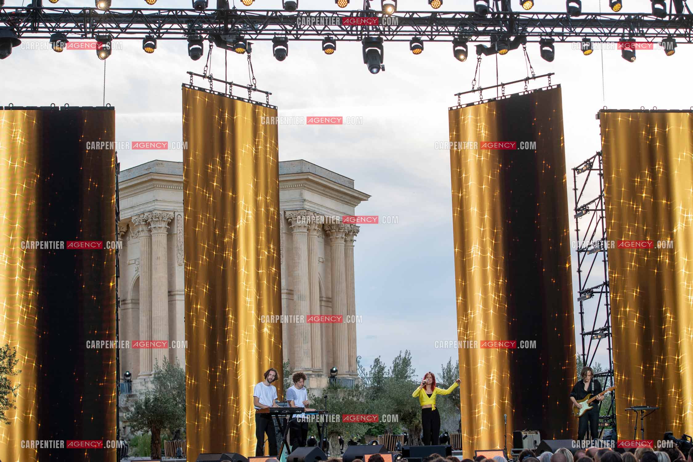Les Estivales de Culturebox à Montpellier rassemblant plusieurs artistes sur 5 jours pour un concert devant 1000 personnes environ chaque soir. En nouveau talent, la chanteuse Alice Vannoorenberghe ou Alice Vanor dite Alice et Moi.      ( Exclusif )