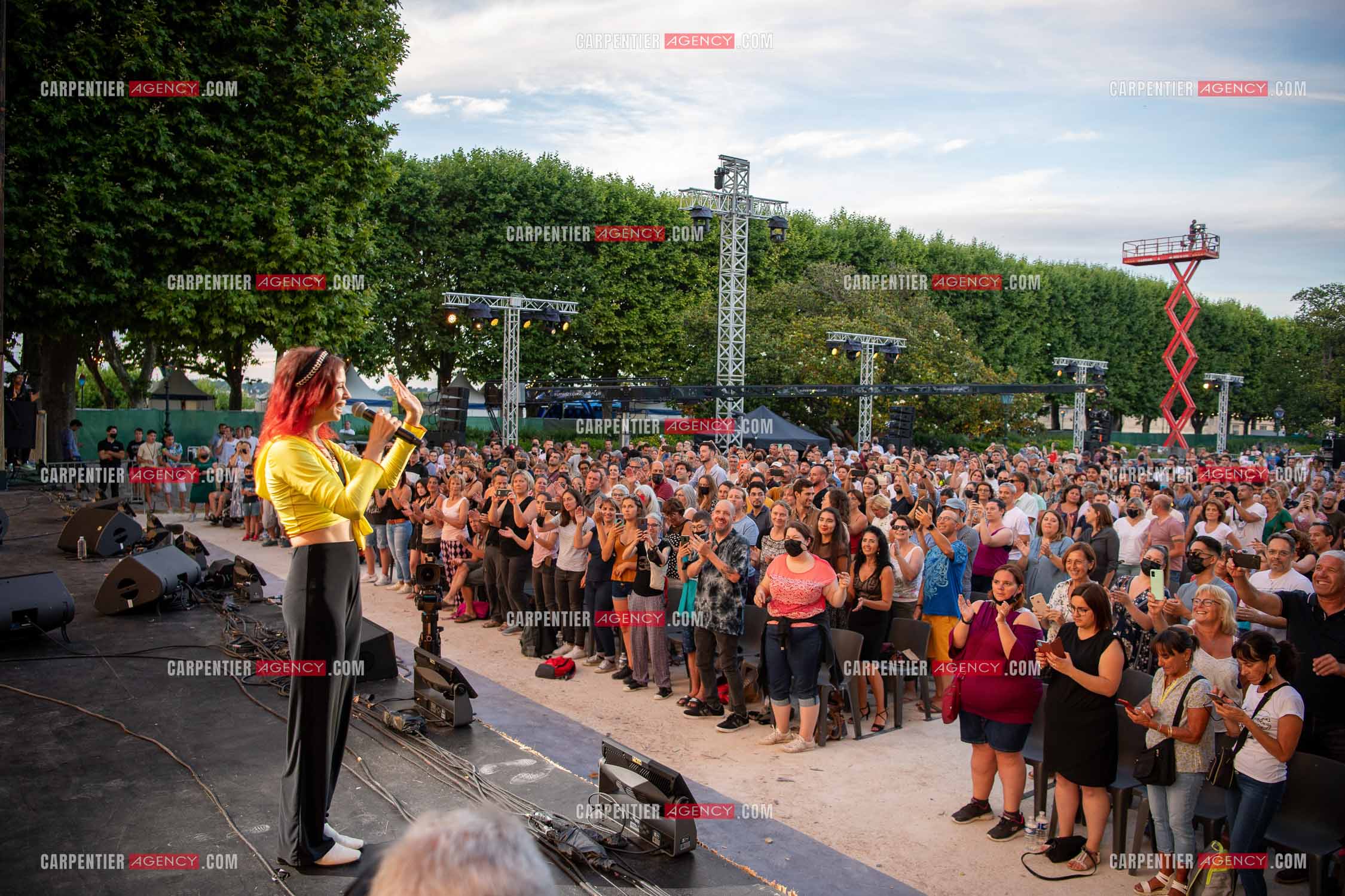 Les Estivales de Culturebox à Montpellier rassemblant plusieurs artistes sur 5 jours pour un concert devant 1000 personnes environ chaque soir. En nouveau talent, la chanteuse Alice Vannoorenberghe ou Alice Vanor dite Alice et Moi.      ( Exclusif )
