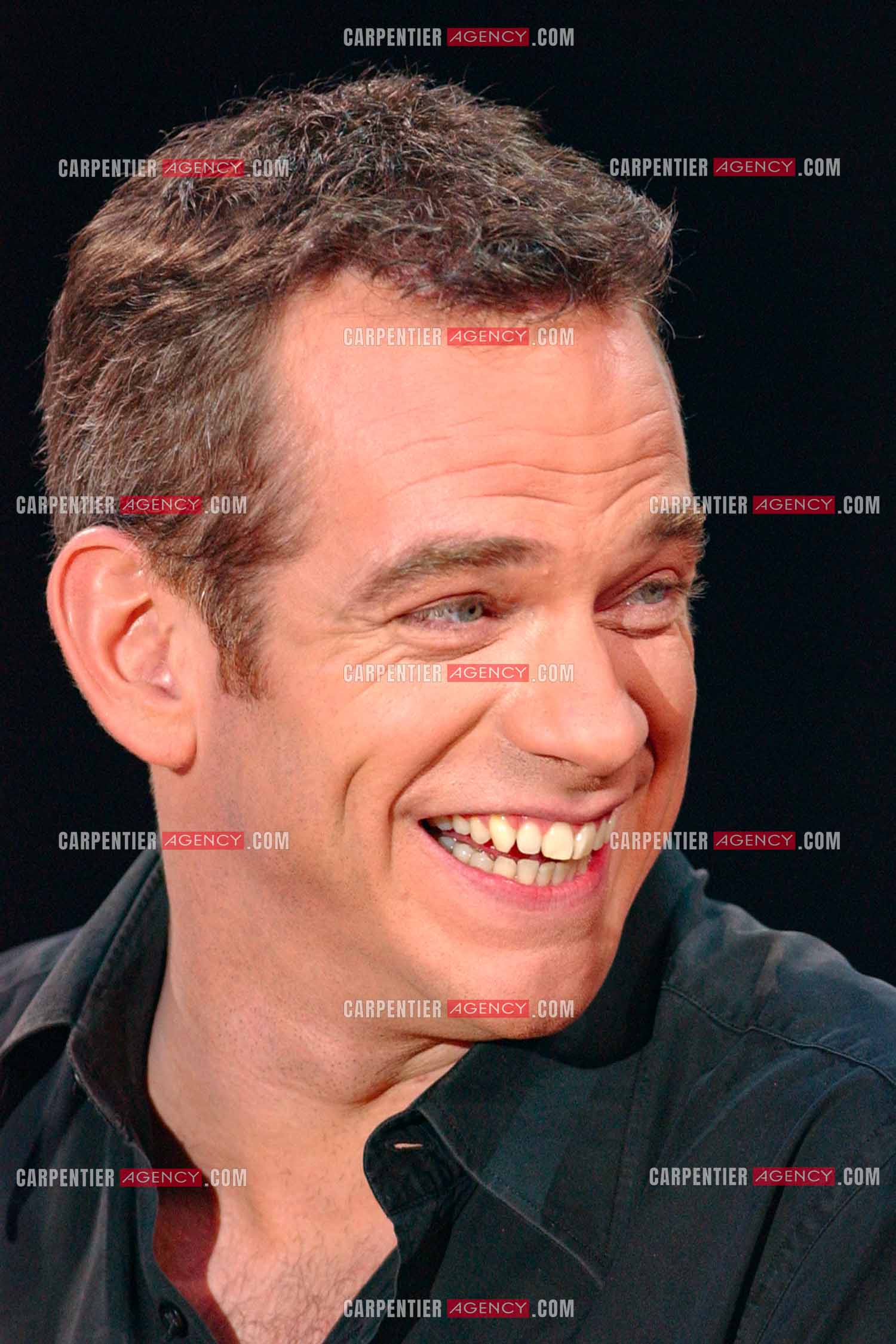 Portrait du chanteur Garou.  ( Exclusif )