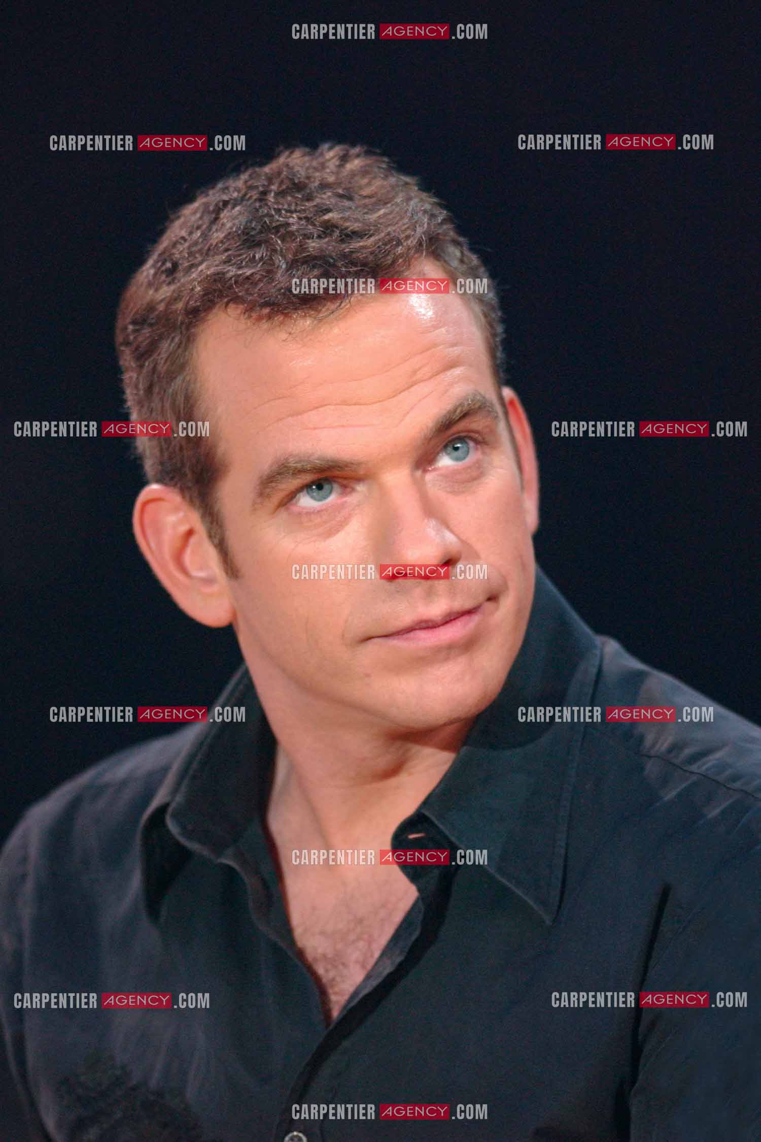 Portrait du chanteur Garou.  ( Exclusif )