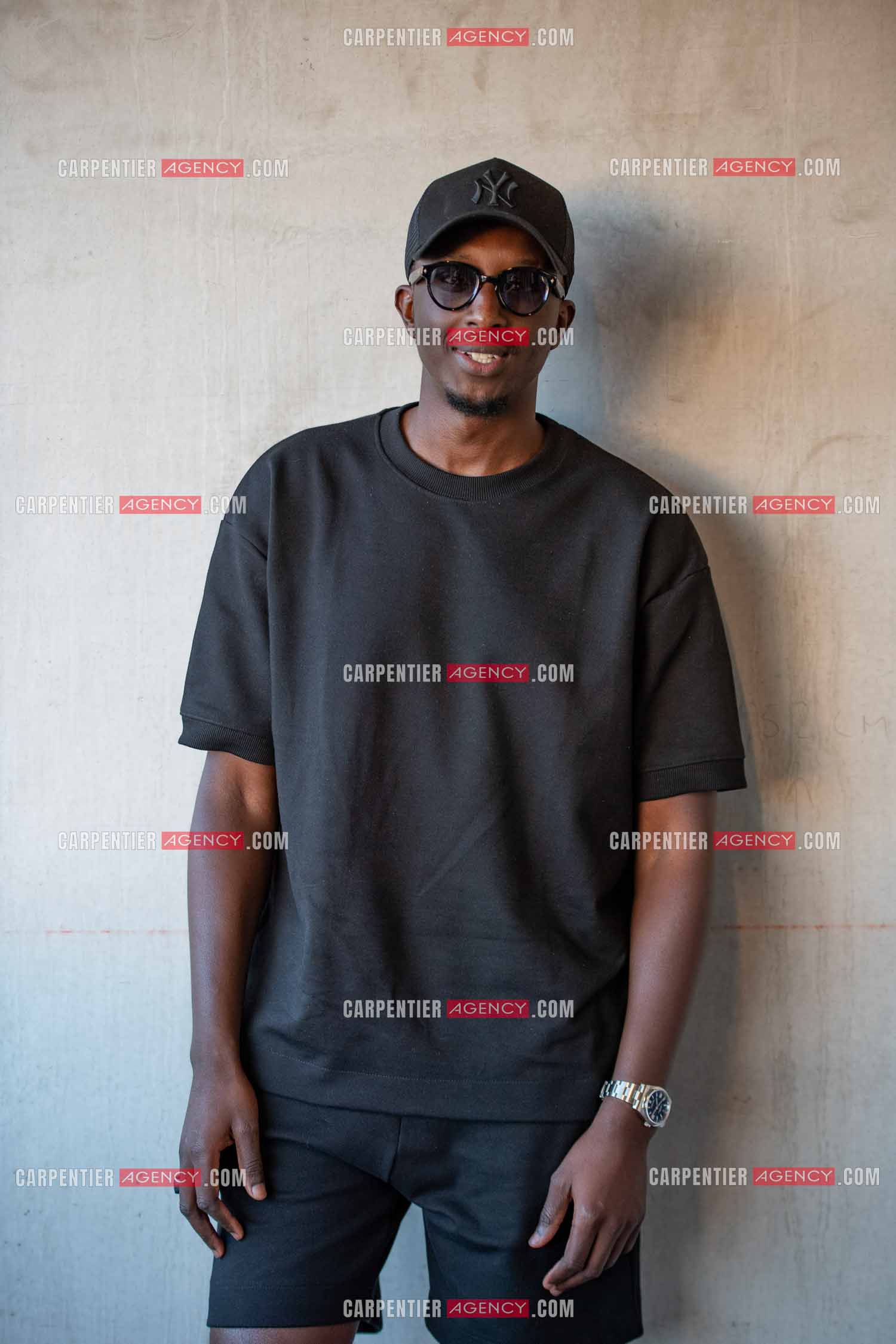 L'acteur et humoriste  Ahmed Sylla en promotion pour le film “JUMEAUX MAIS PAS TROP“ en avant première au cinéma Six n'étoiles de Six Fours les Plages.      ( Exclusif )
