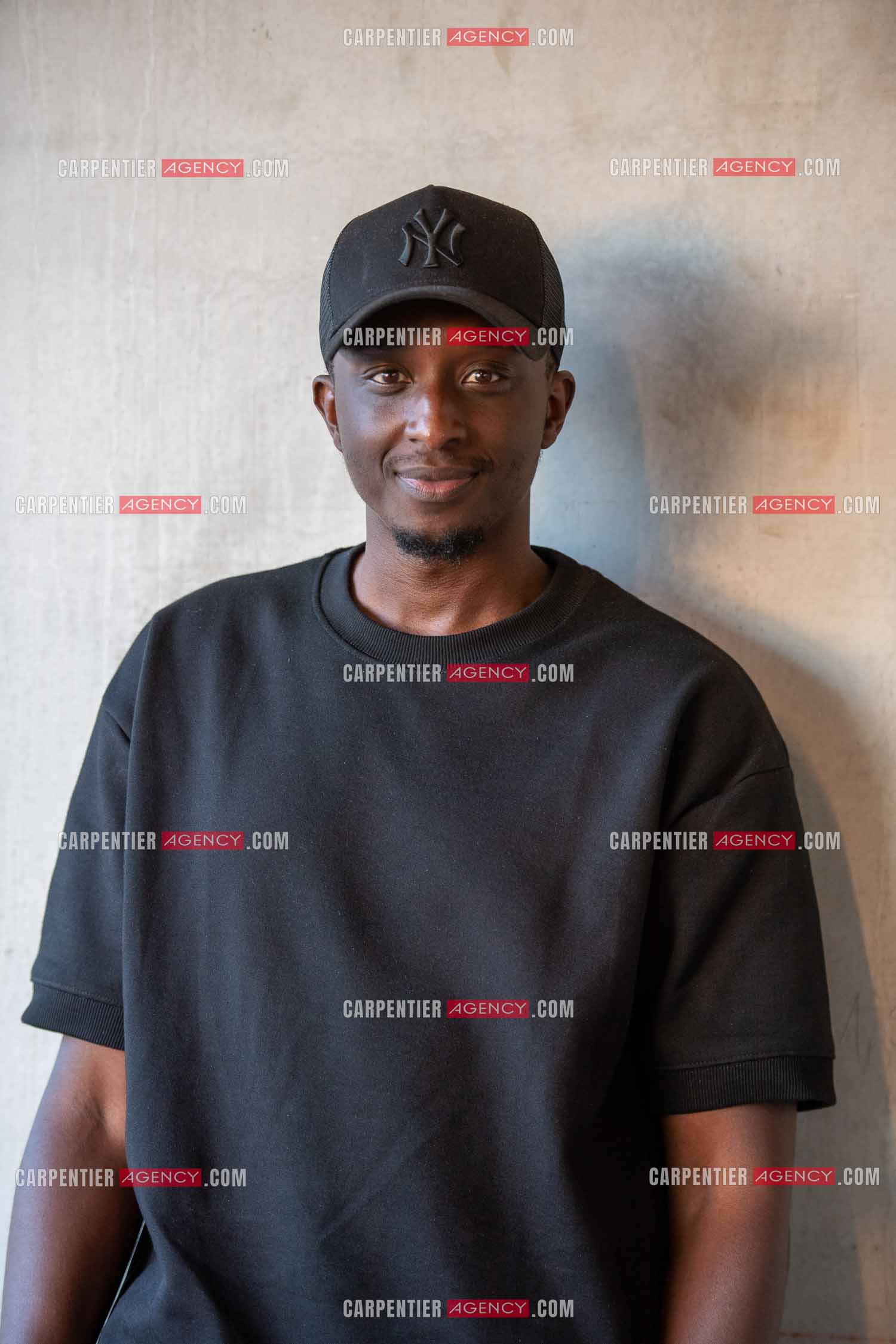 L'acteur et humoriste  Ahmed Sylla en promotion pour le film “JUMEAUX MAIS PAS TROP“ en avant première au cinéma Six n'étoiles de Six Fours les Plages.      ( Exclusif )