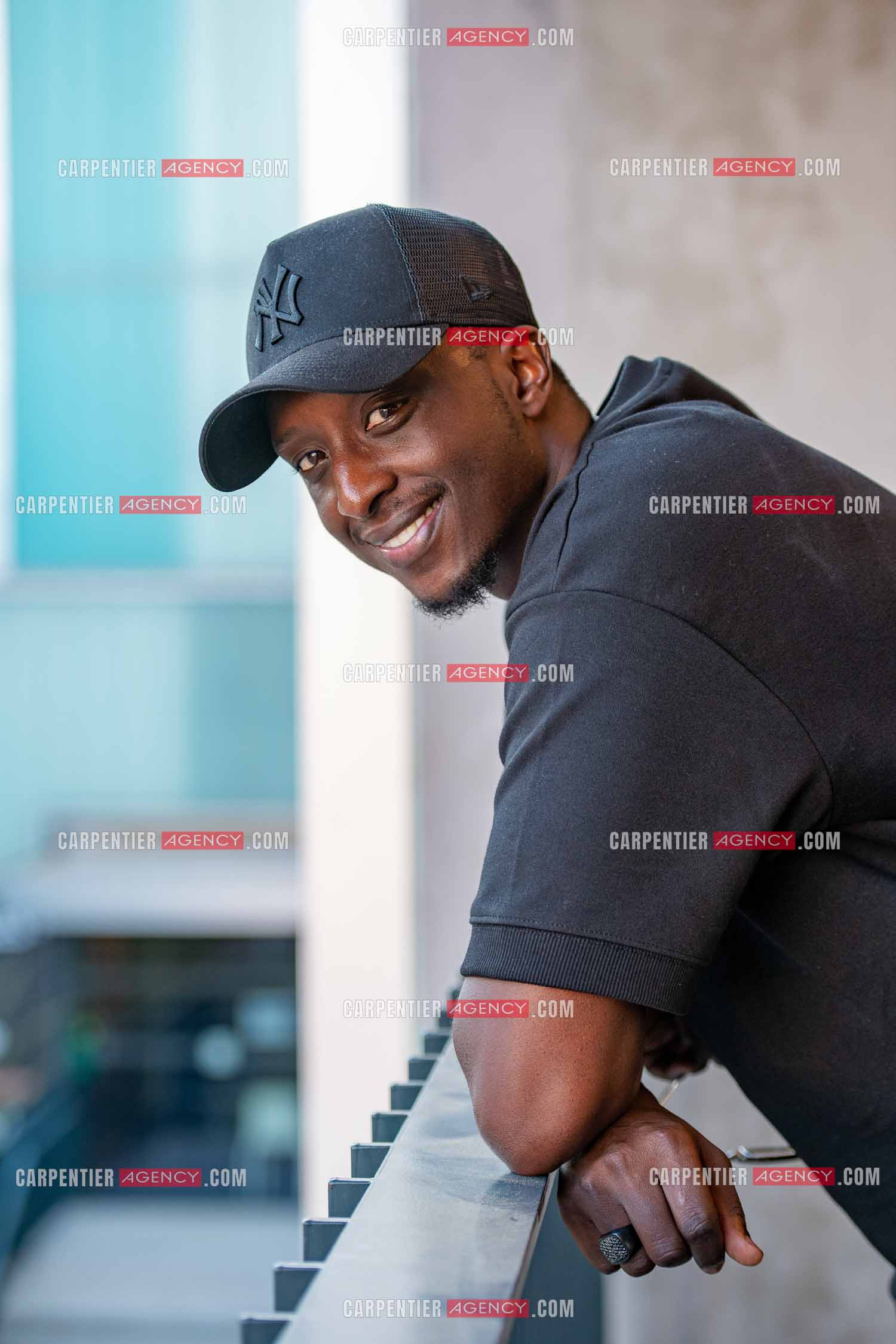 L'acteur et humoriste  Ahmed Sylla en promotion pour le film “JUMEAUX MAIS PAS TROP“ en avant première au cinéma Six n'étoiles de Six Fours les Plages.      ( Exclusif )