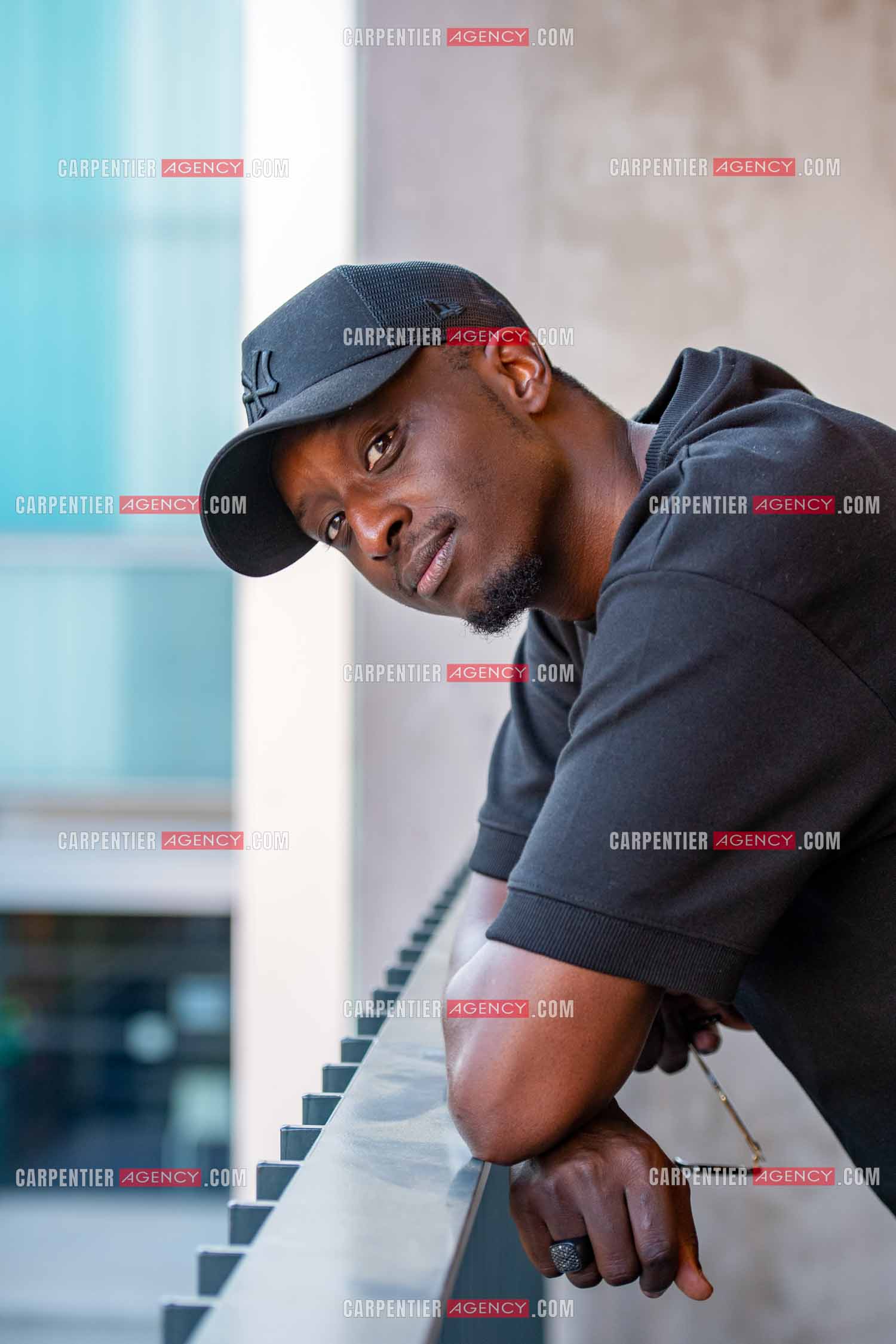 L'acteur et humoriste  Ahmed Sylla en promotion pour le film “JUMEAUX MAIS PAS TROP“ en avant première au cinéma Six n'étoiles de Six Fours les Plages.      ( Exclusif )