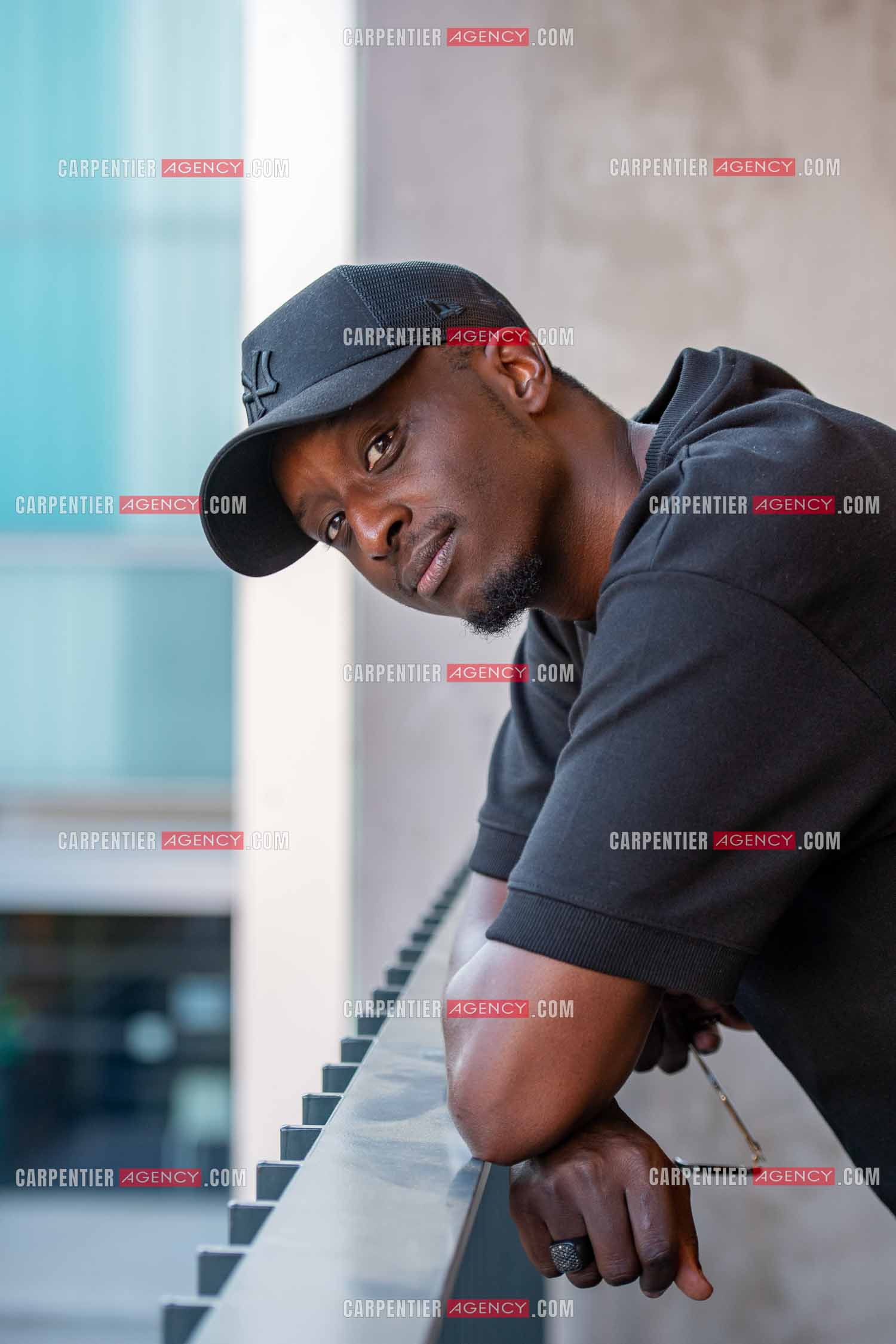 L'acteur et humoriste  Ahmed Sylla en promotion pour le film “JUMEAUX MAIS PAS TROP“ en avant première au cinéma Six n'étoiles de Six Fours les Plages.      ( Exclusif )
