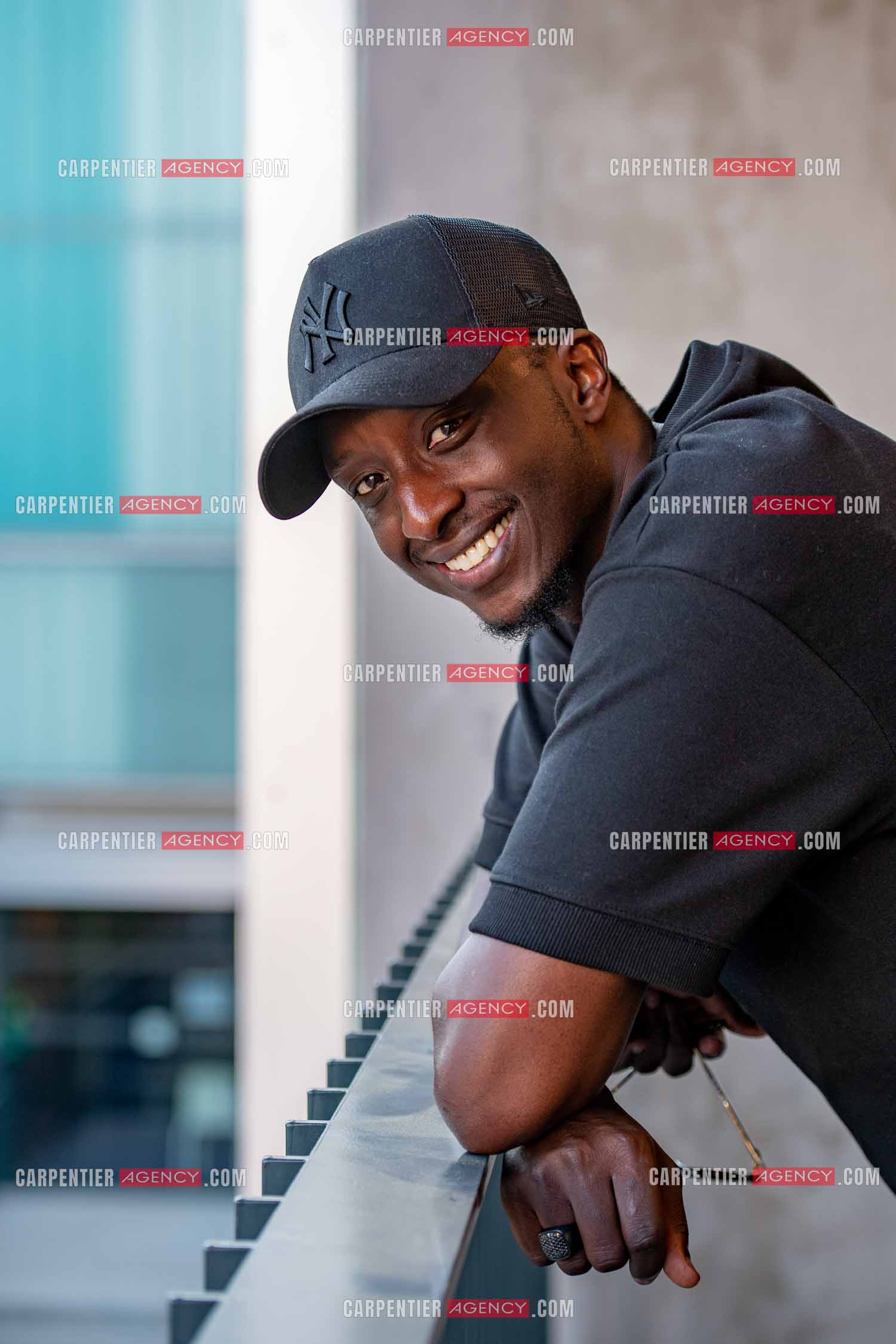 L'acteur et humoriste  Ahmed Sylla en promotion pour le film “JUMEAUX MAIS PAS TROP“ en avant première au cinéma Six n'étoiles de Six Fours les Plages.      ( Exclusif )